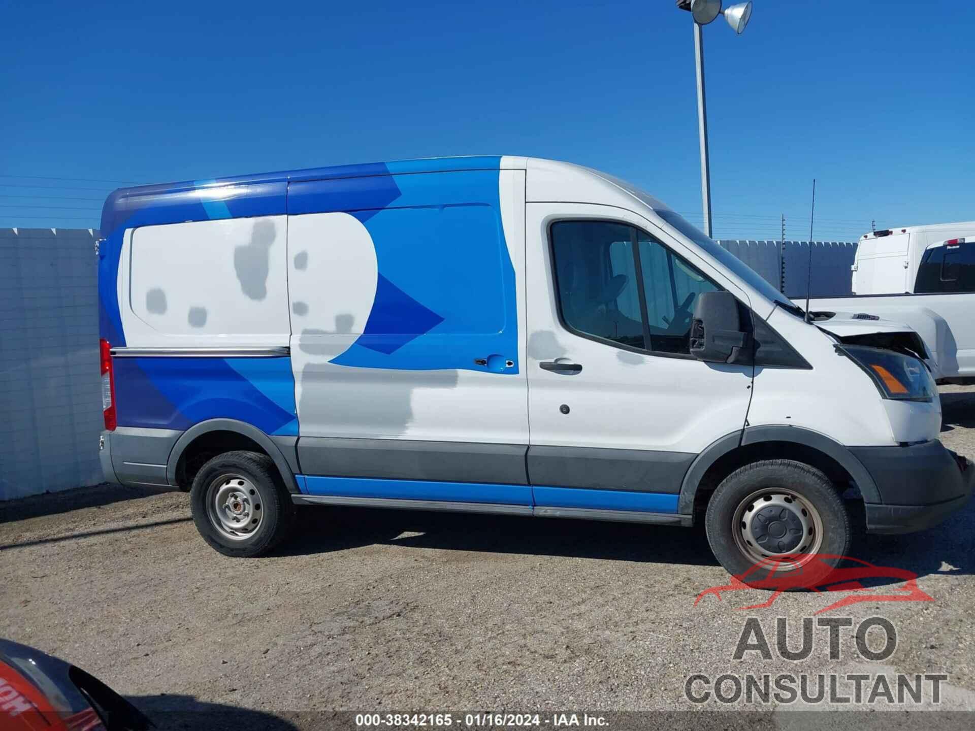 FORD TRANSIT 2017 - 1FTYR1CM0HKA19483