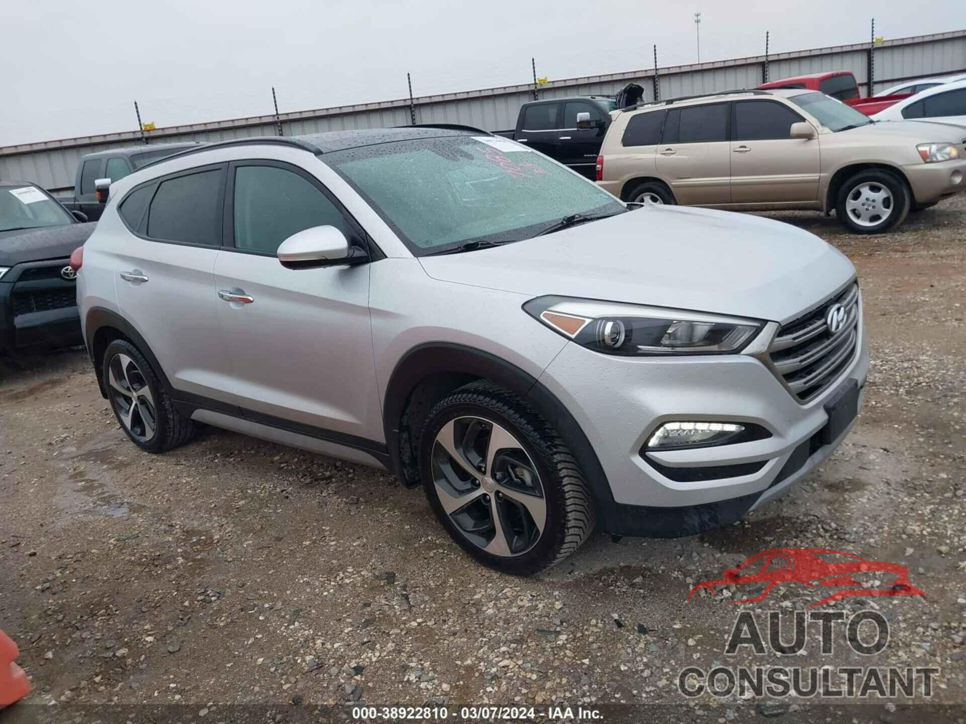 HYUNDAI TUCSON 2018 - KM8J33A24JU677085