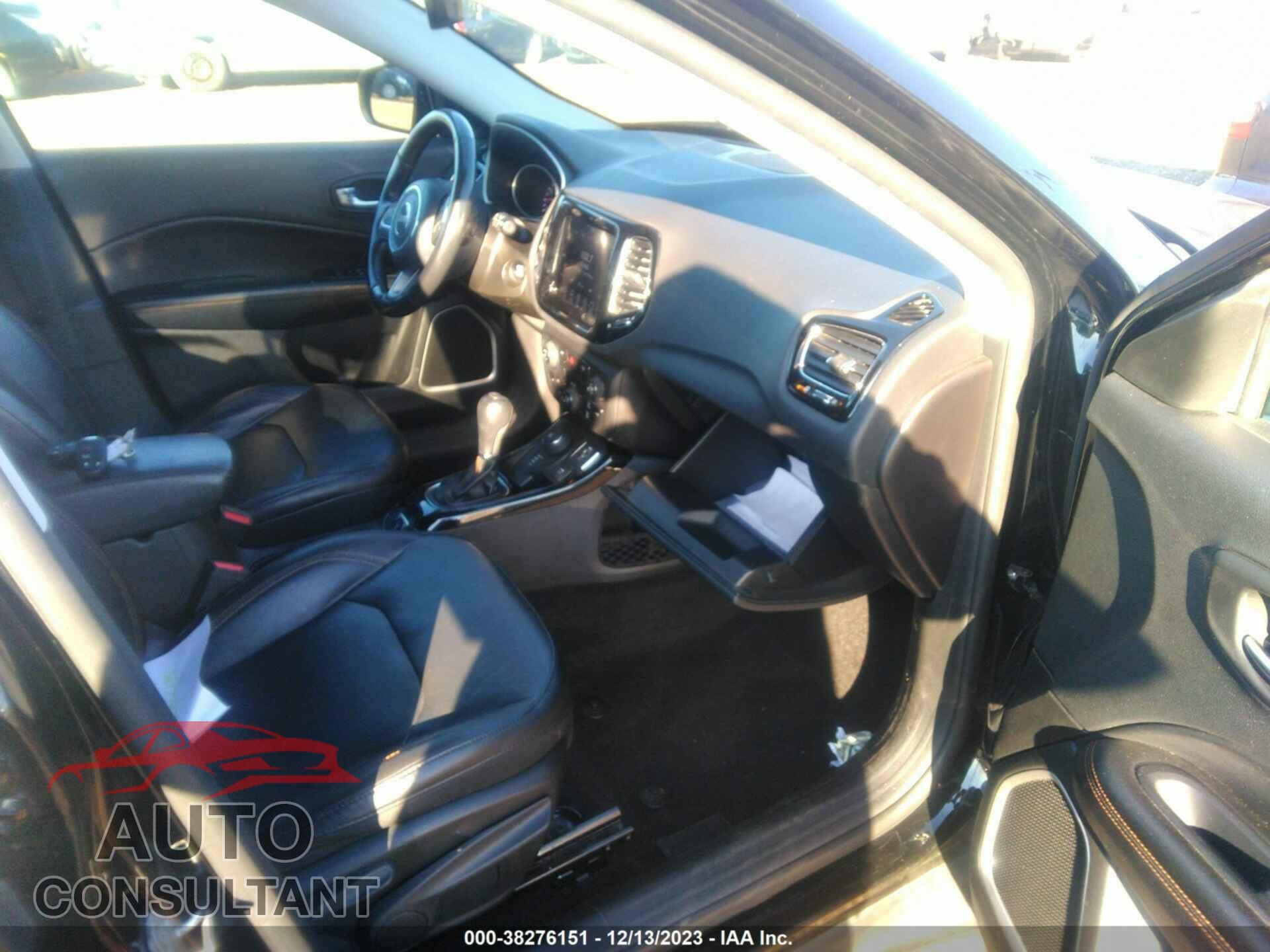 JEEP COMPASS 2019 - 3C4NJDCB9KT796065