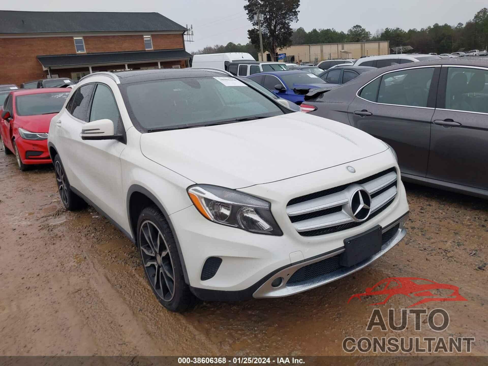MERCEDES-BENZ GLA 250 2017 - WDCTG4GB5HJ328960