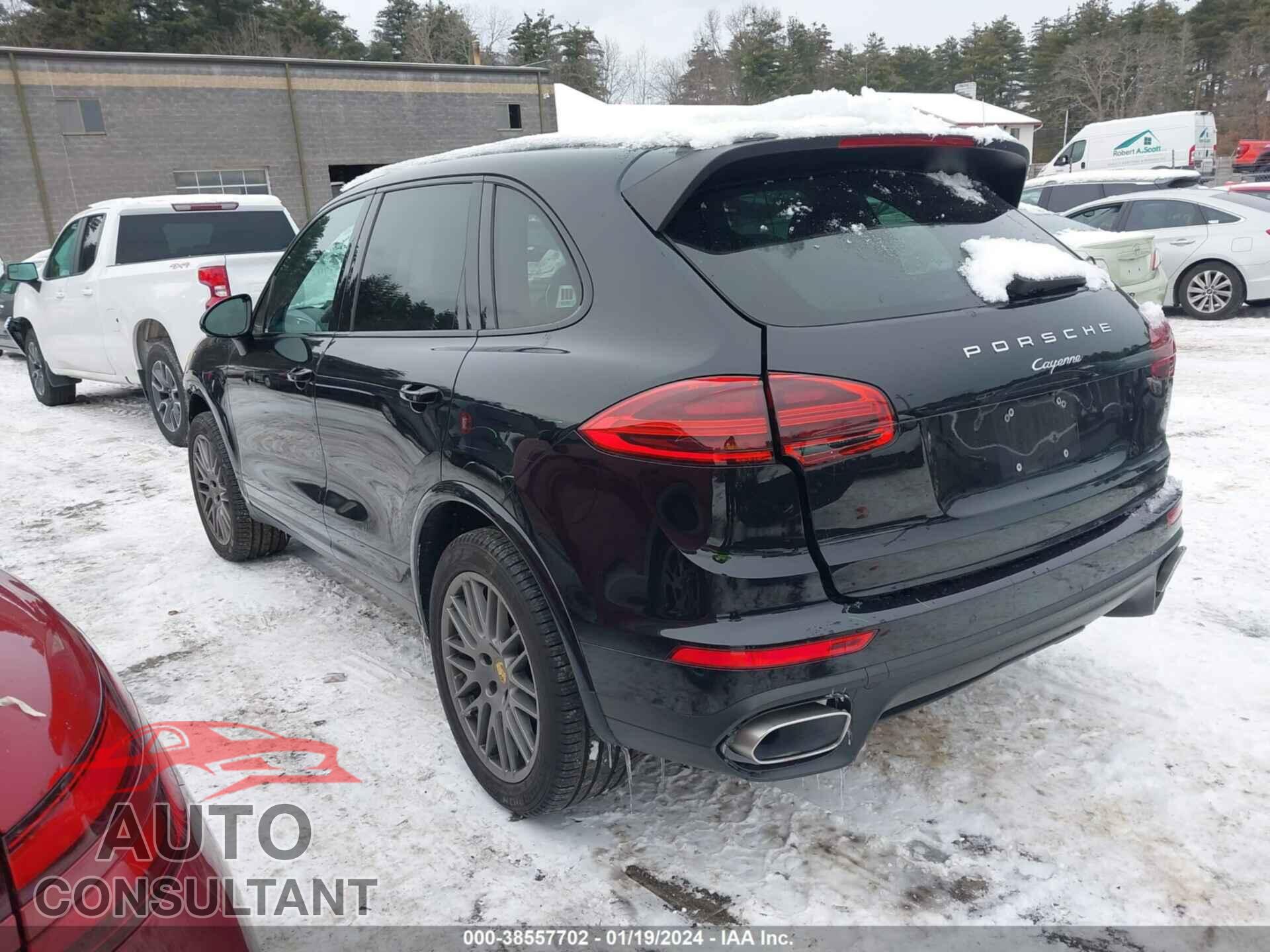 PORSCHE CAYENNE 2017 - WP1AA2A21HKA89038