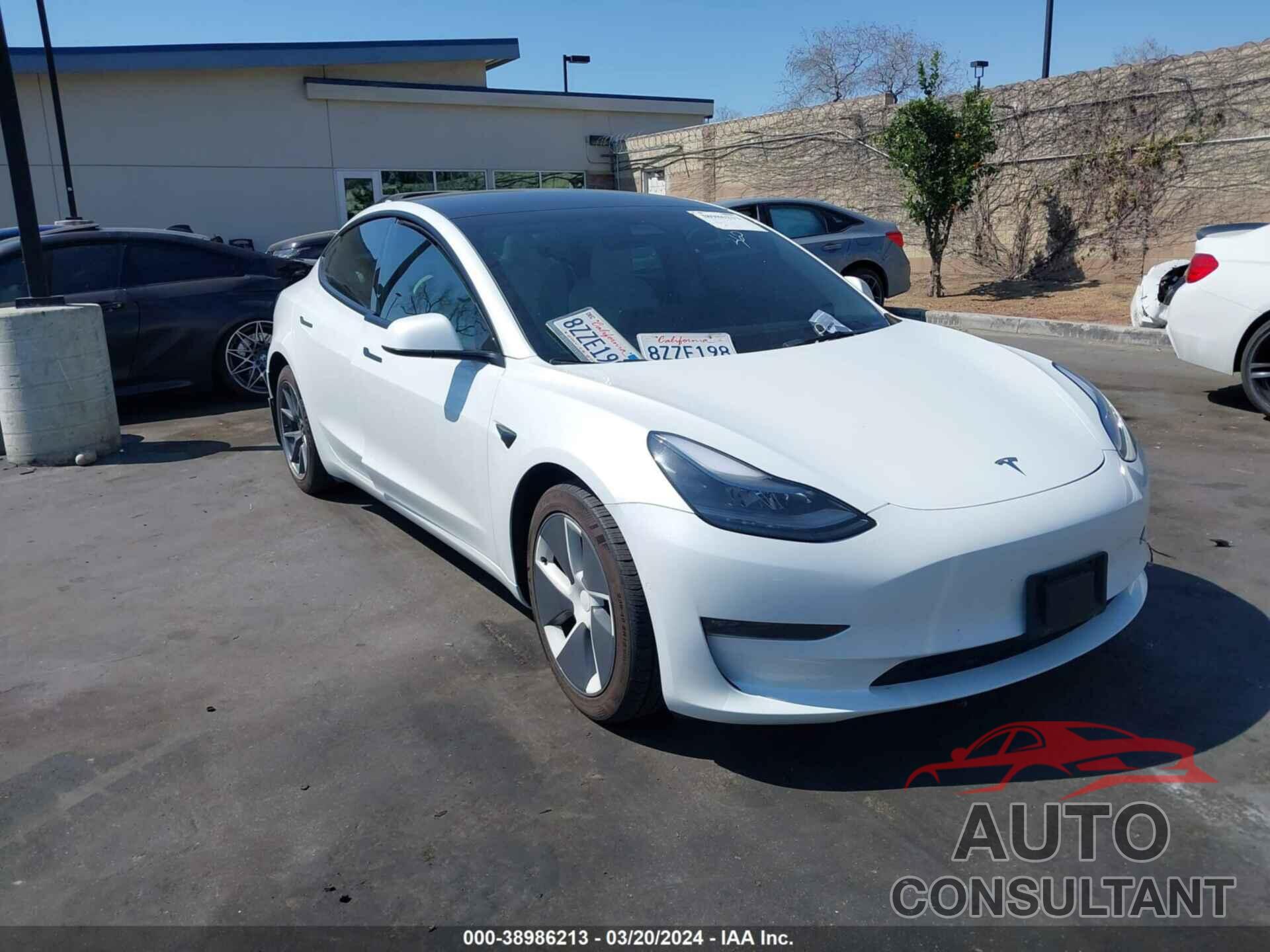 TESLA MODEL 3 2022 - 5YJ3E1EB5NF135451