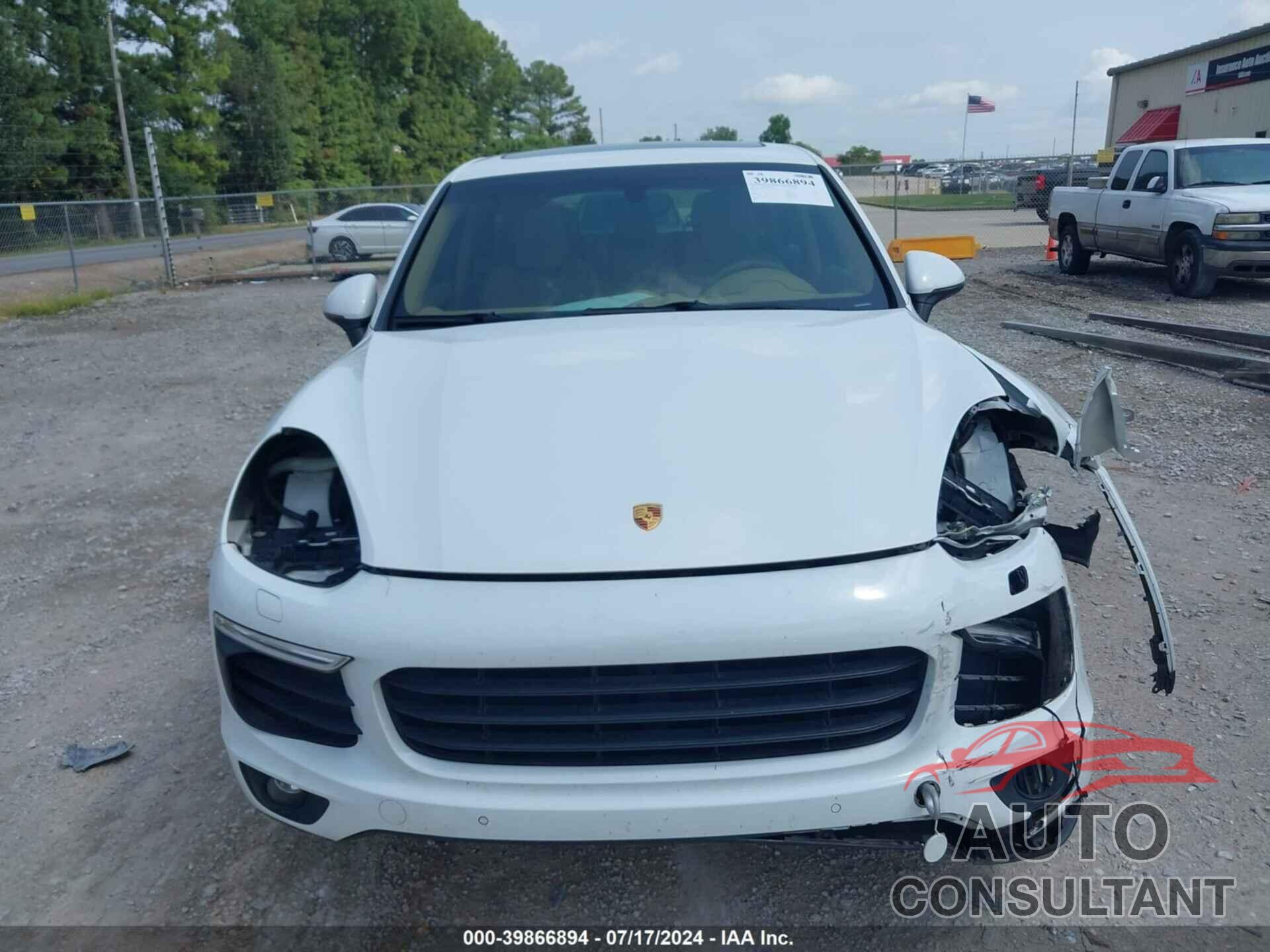 PORSCHE CAYENNE 2017 - WP1AA2A25HKA83601