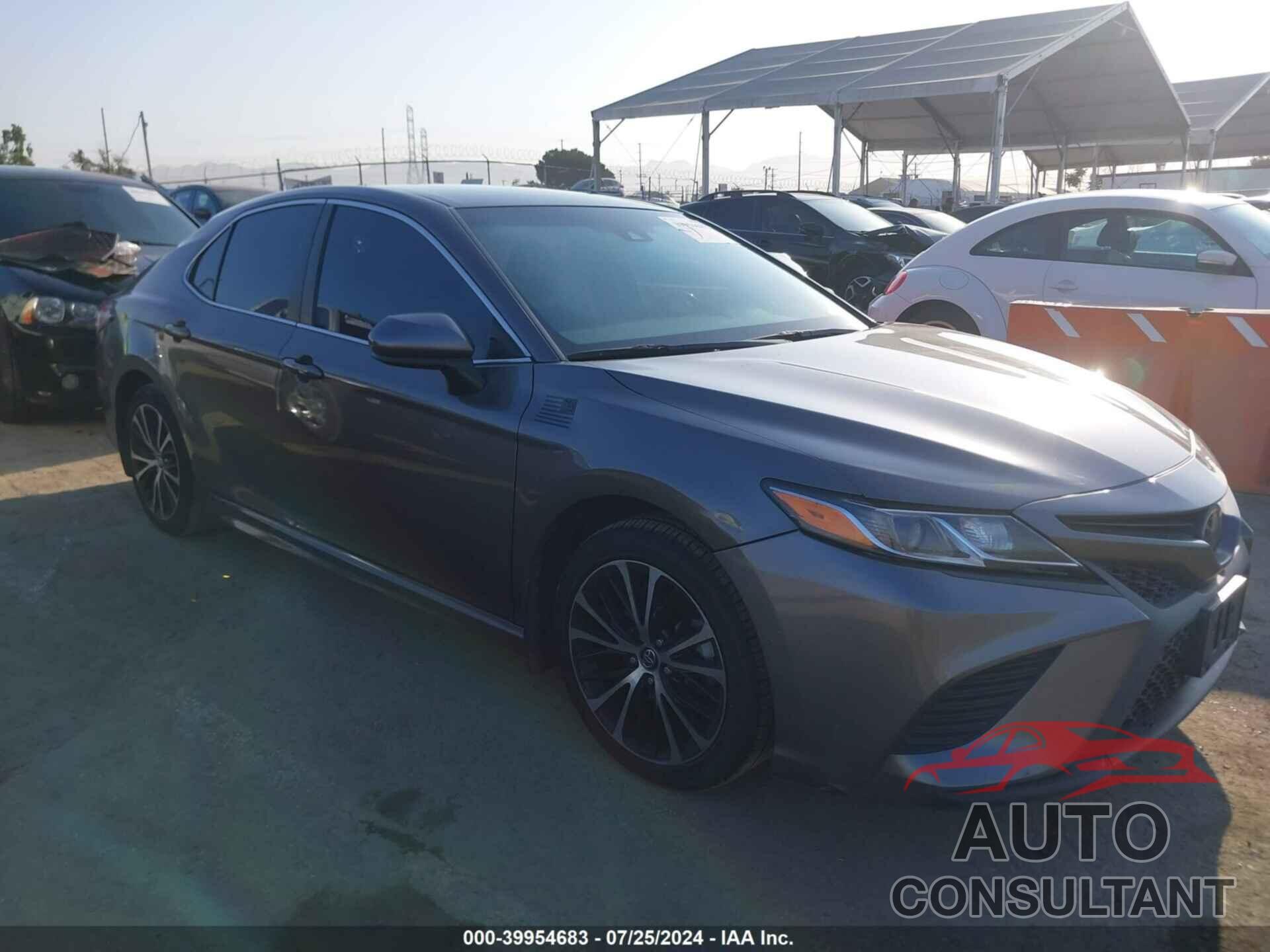 TOYOTA CAMRY 2020 - 4T1G11AK4LU869923