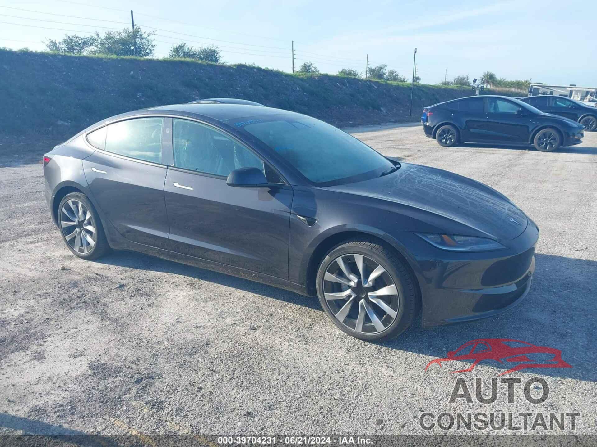 TESLA MODEL 3 2024 - 5YJ3E1EA0RF752107