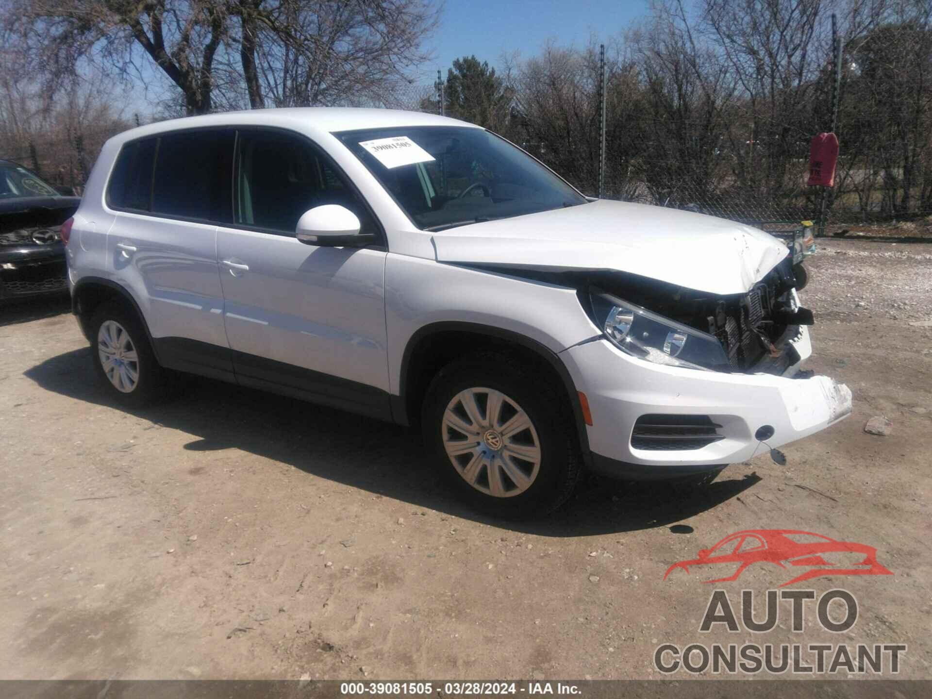 VOLKSWAGEN TIGUAN 2017 - WVGBV7AX2HK042910