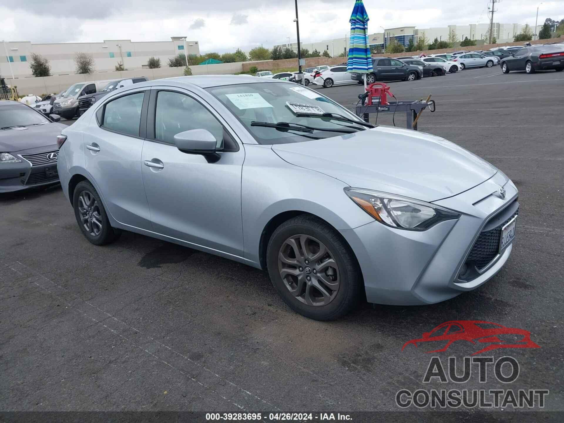 TOYOTA YARIS 2019 - 3MYDLBYV4KY505537