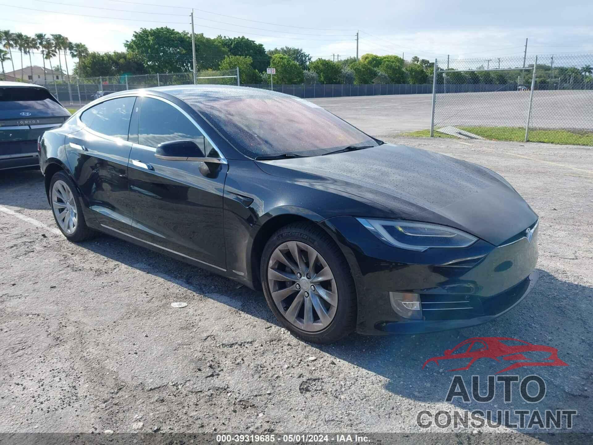 TESLA MODEL S 2017 - 5YJSA1E17HF179051