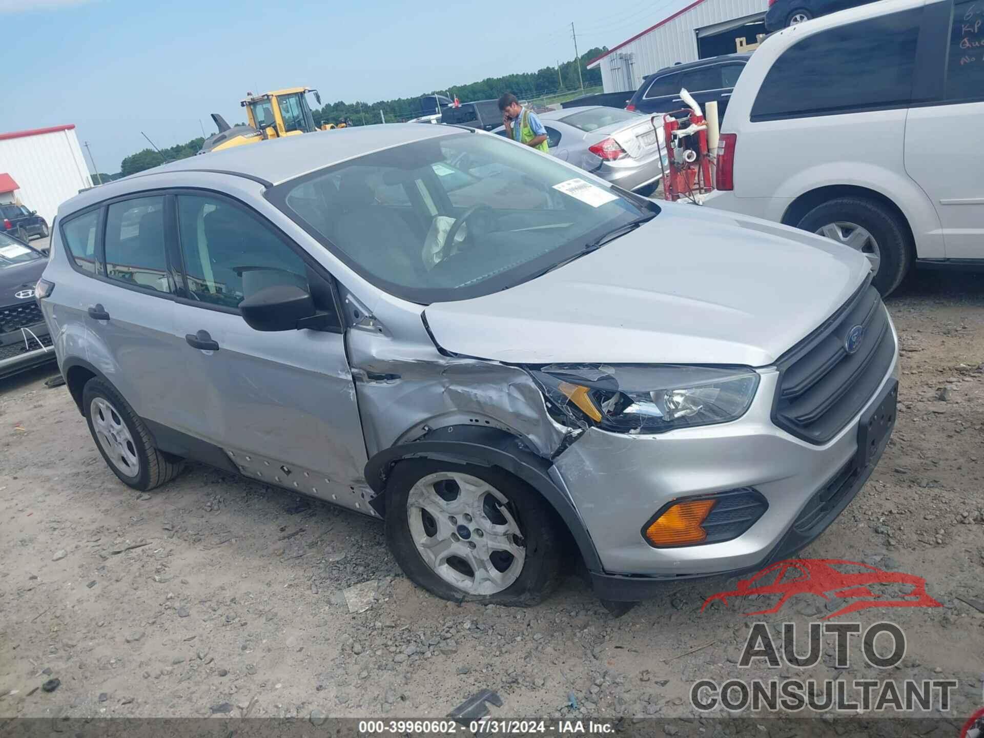 FORD ESCAPE 2018 - 1FMCU0F75JUB20971