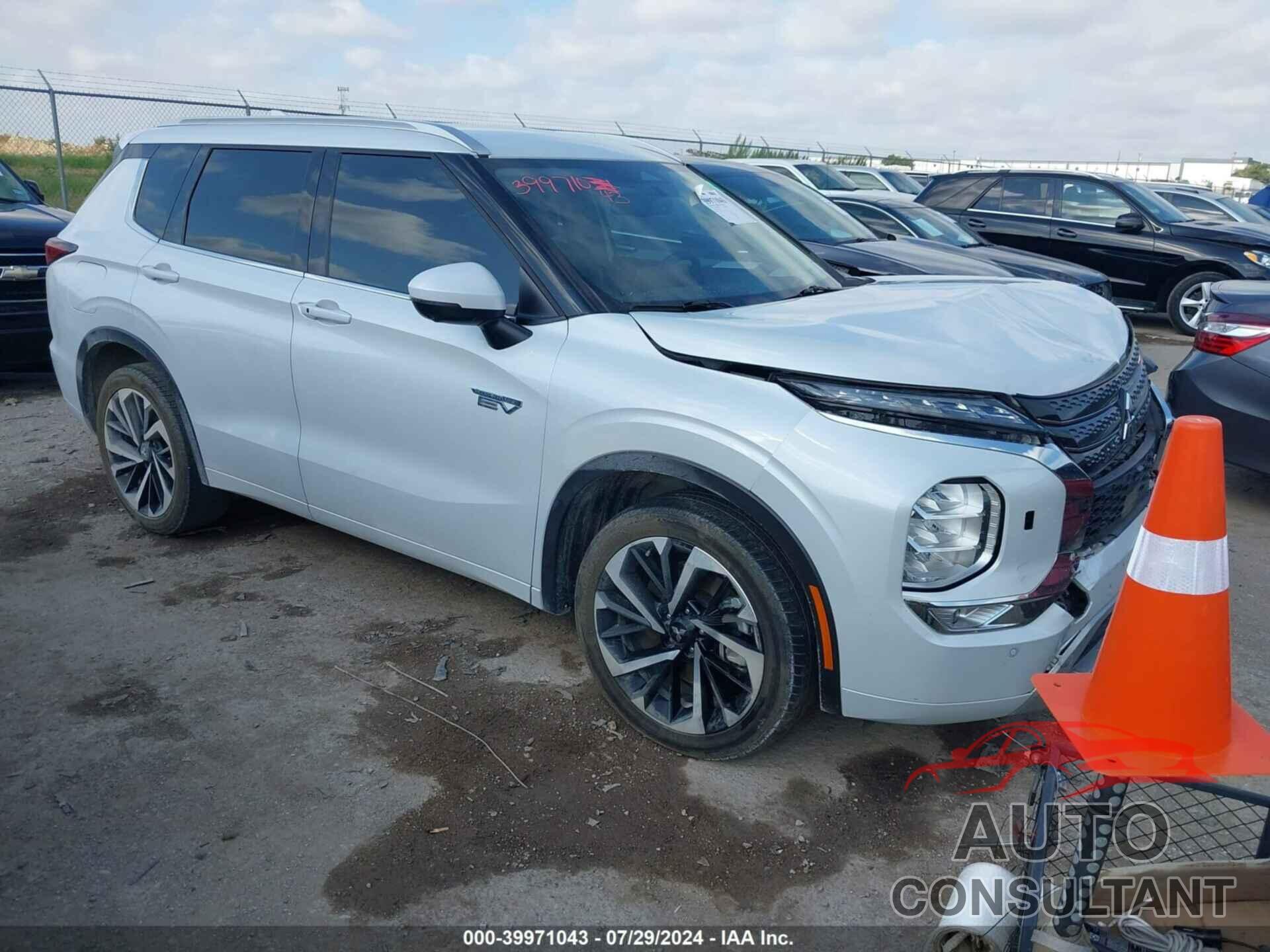 MITSUBISHI OUTLANDER PHEV 2023 - JA4T5VA93PZ037827