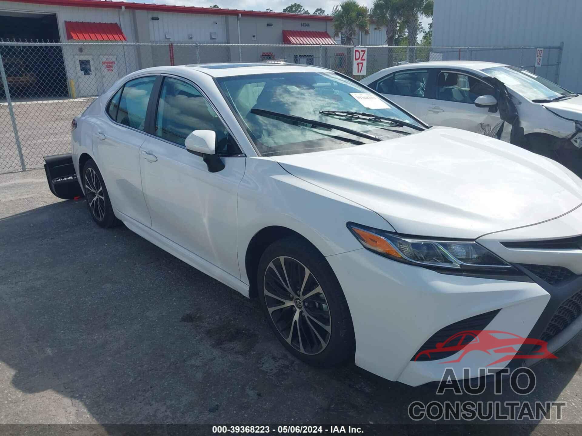 TOYOTA CAMRY 2020 - 4T1G11AK3LU981130