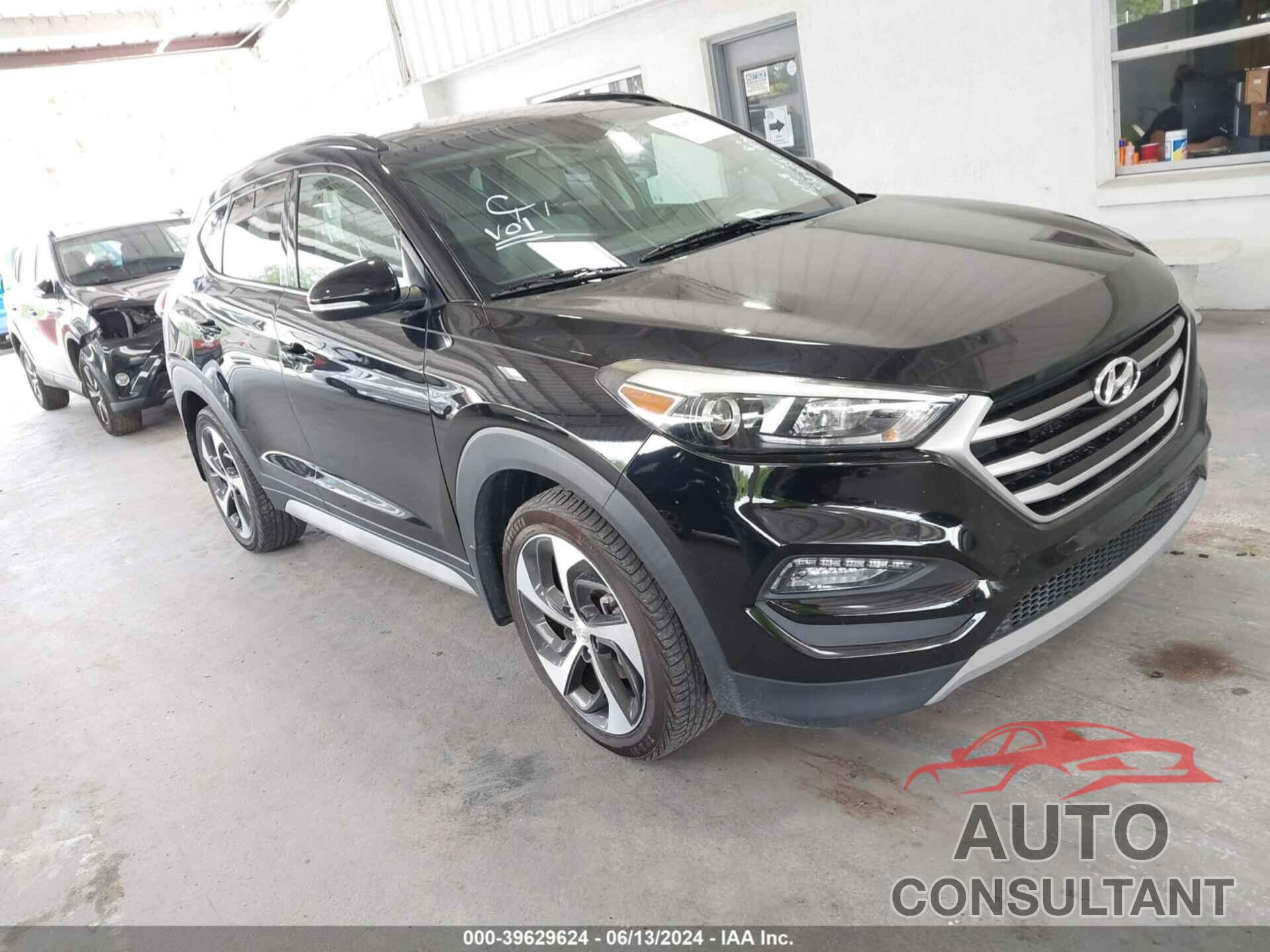 HYUNDAI TUCSON 2018 - KM8J3CA25JU726956