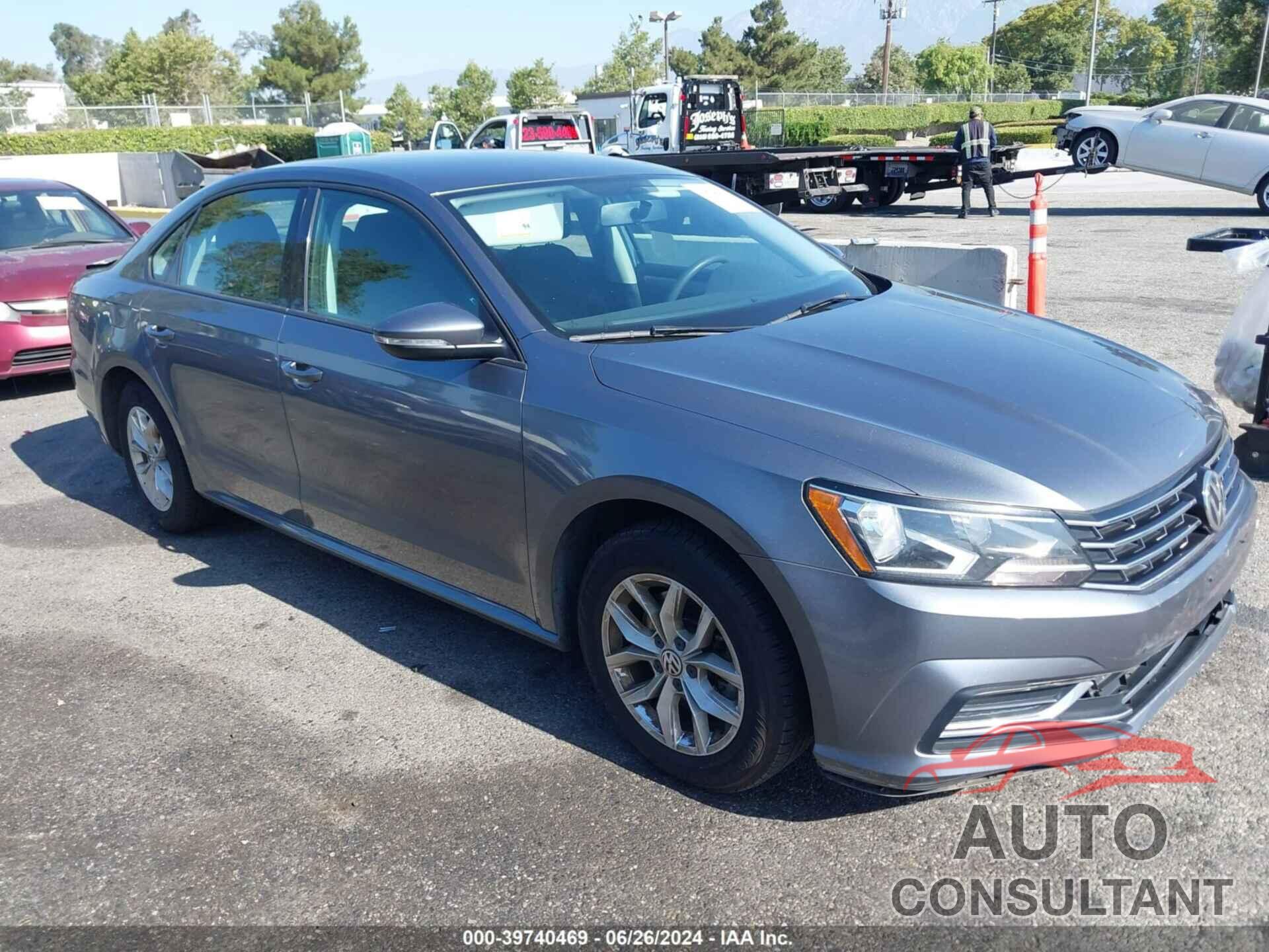 VOLKSWAGEN PASSAT 2018 - 1VWAA7A3XJC043227