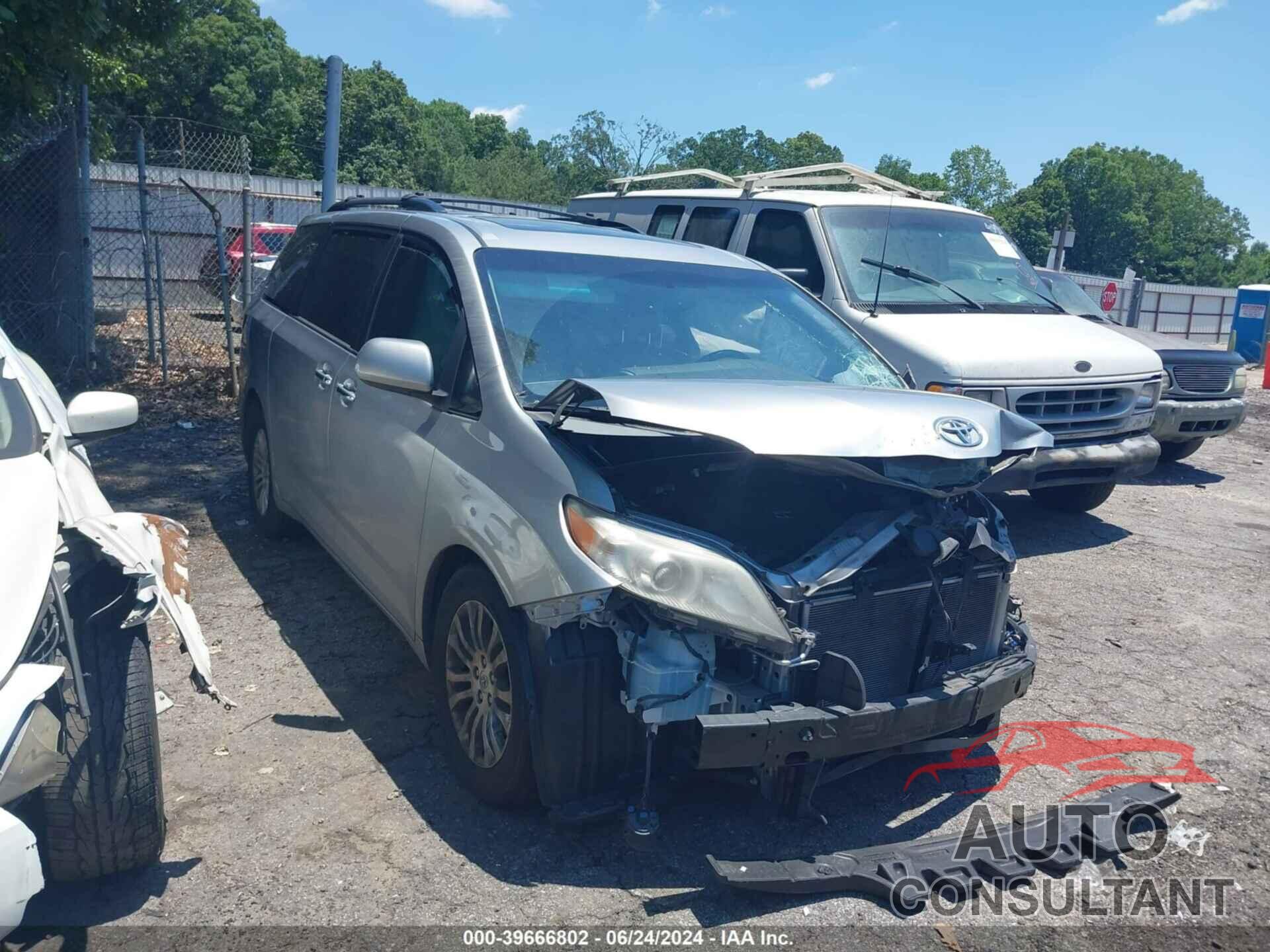 TOYOTA SIENNA 2016 - 5TDYK3DC8GS722004