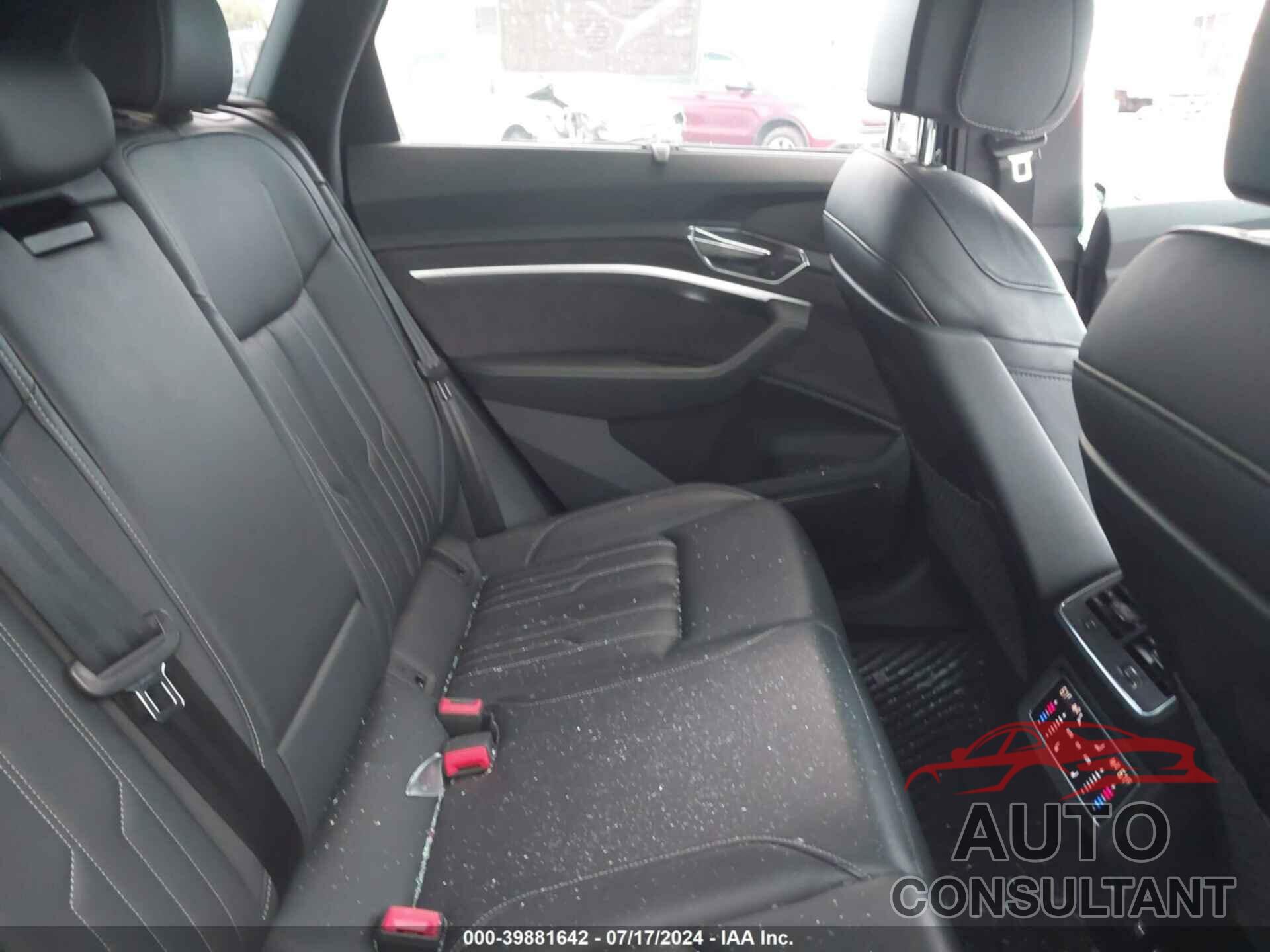 AUDI E-TRON 2019 - WA1VAAGE6KB006428