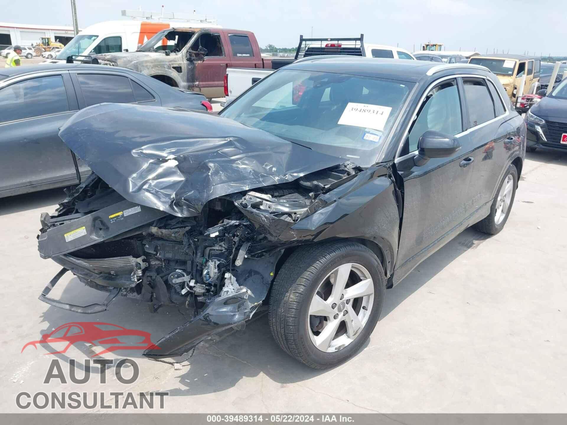 AUDI Q3 2019 - WA1AECF34K1077101