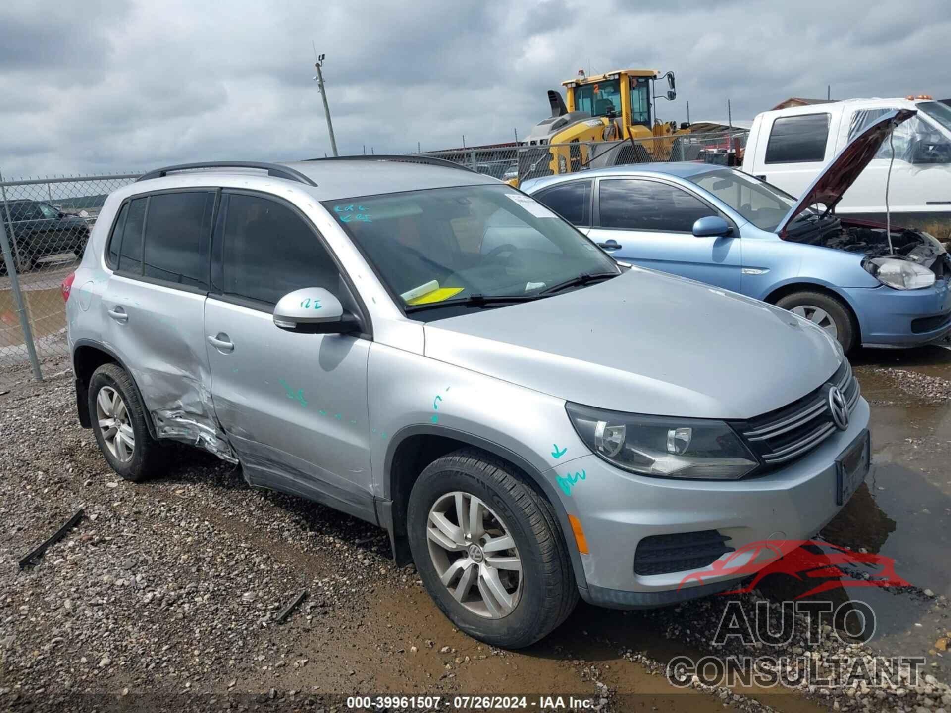 VOLKSWAGEN TIGUAN 2016 - WVGAV7AX4GW589986