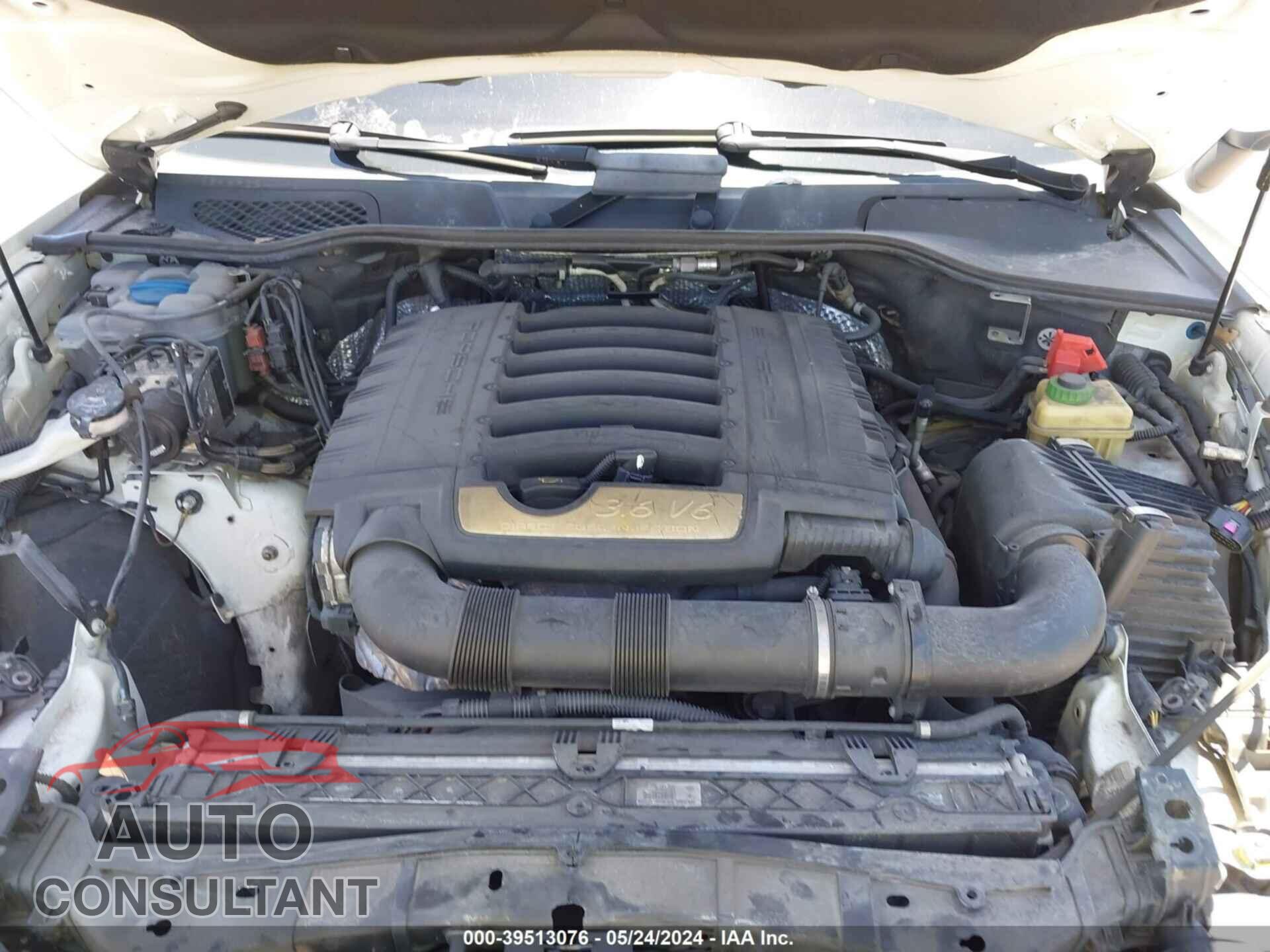 PORSCHE CAYENNE 2016 - WP1AA2A27GKA10700