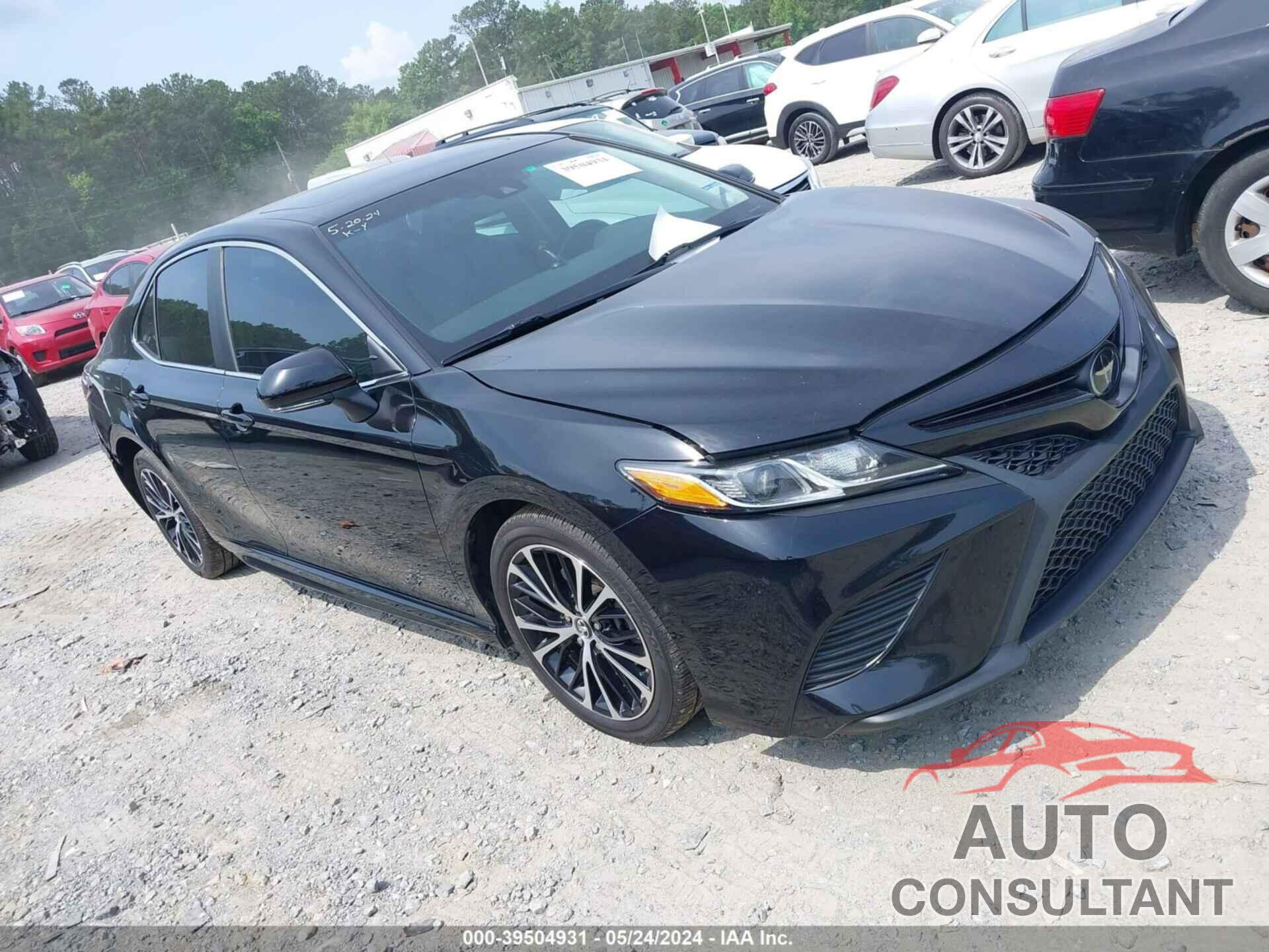 TOYOTA CAMRY 2018 - 4T1B11HK2JU605550