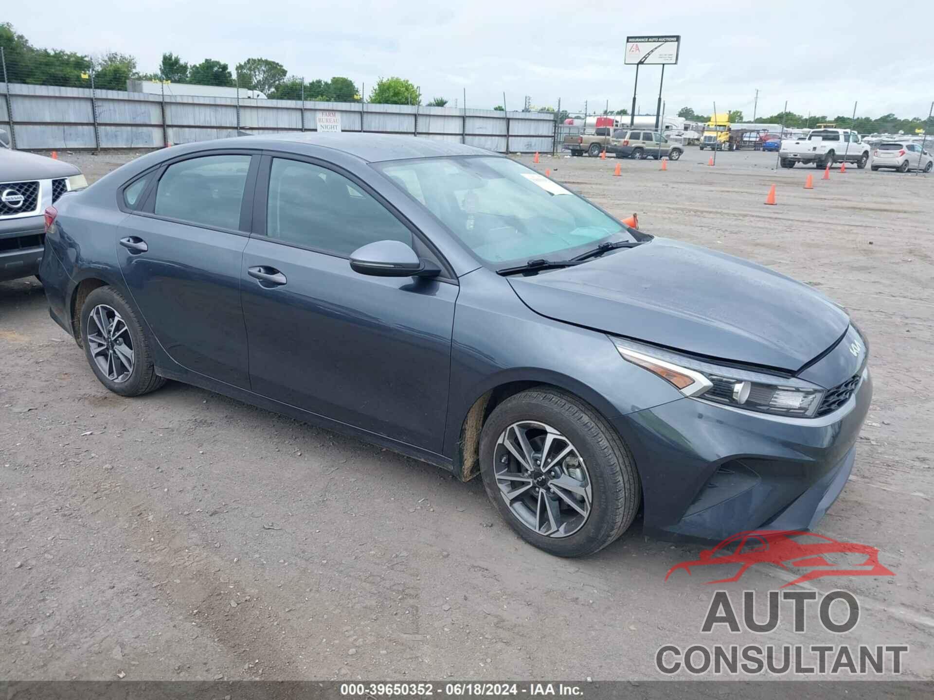 KIA FORTE 2023 - 3KPF24AD0PE563807