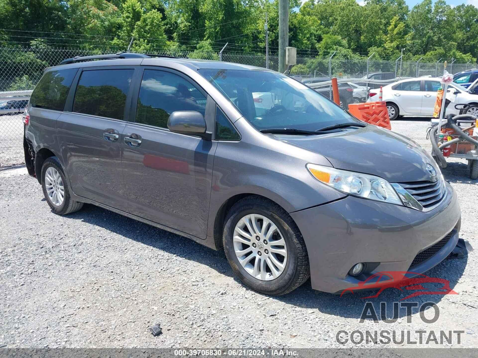 TOYOTA SIENNA 2016 - 5TDYK3DC0GS698765