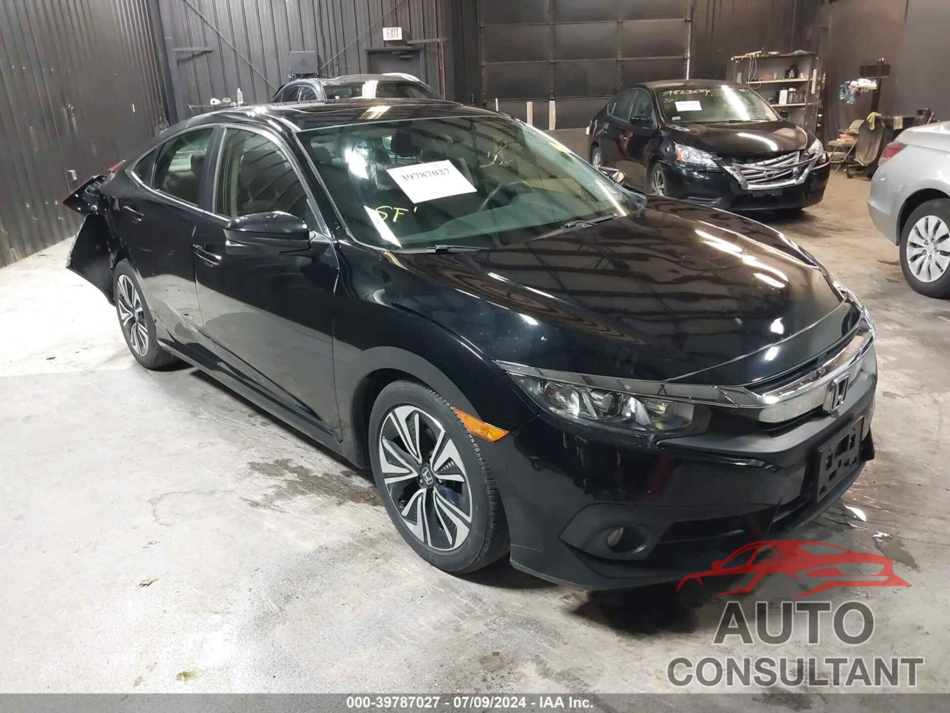 HONDA CIVIC 2018 - JHMFC1F37JX035912