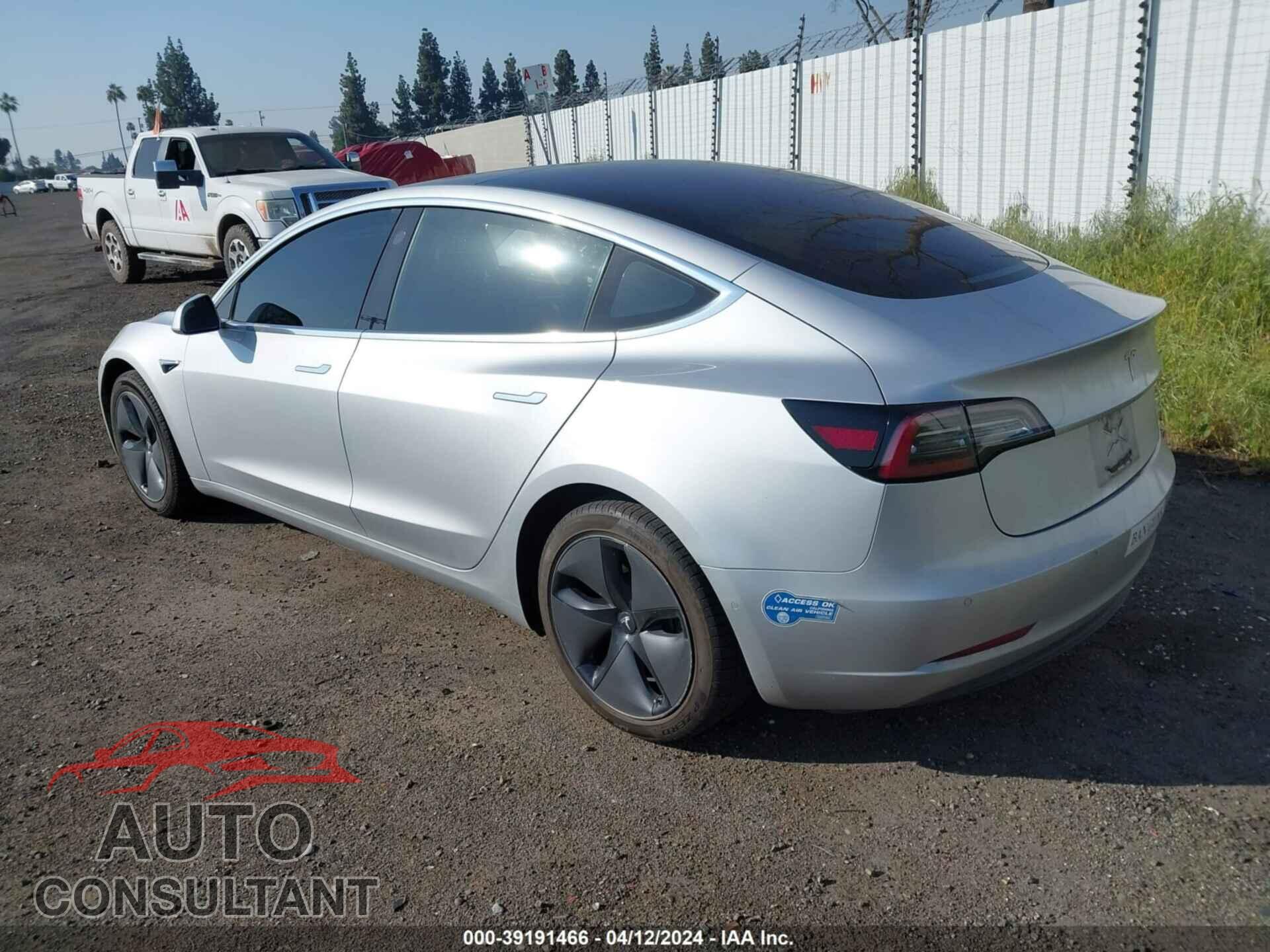 TESLA MODEL 3 2017 - 5YJ3E1EA3HF000223