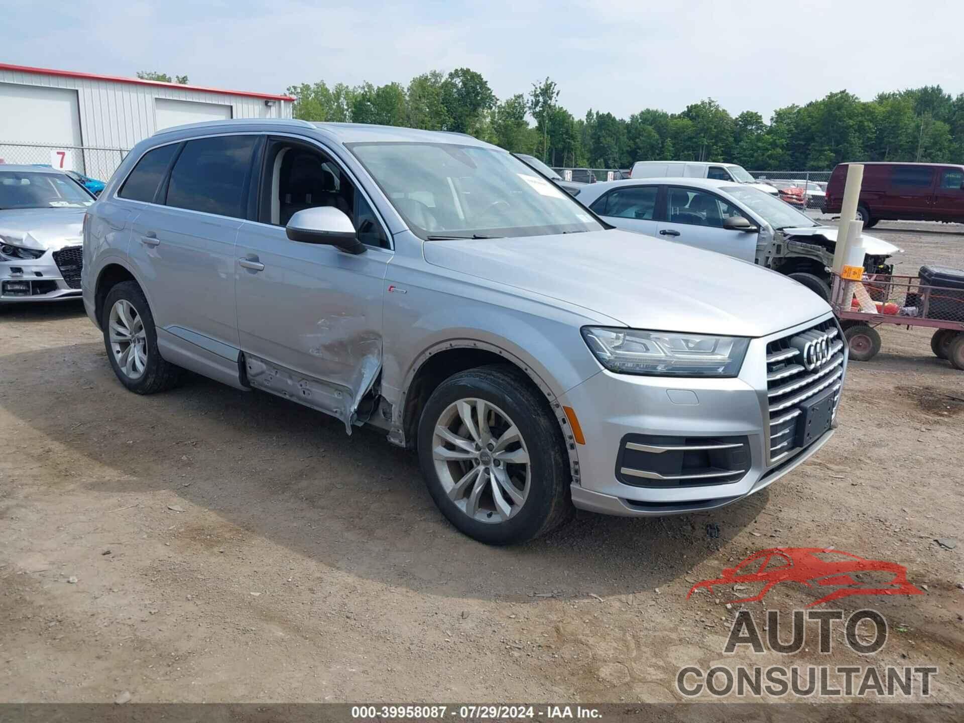 AUDI Q7 2018 - WA1LAAF75JD009706