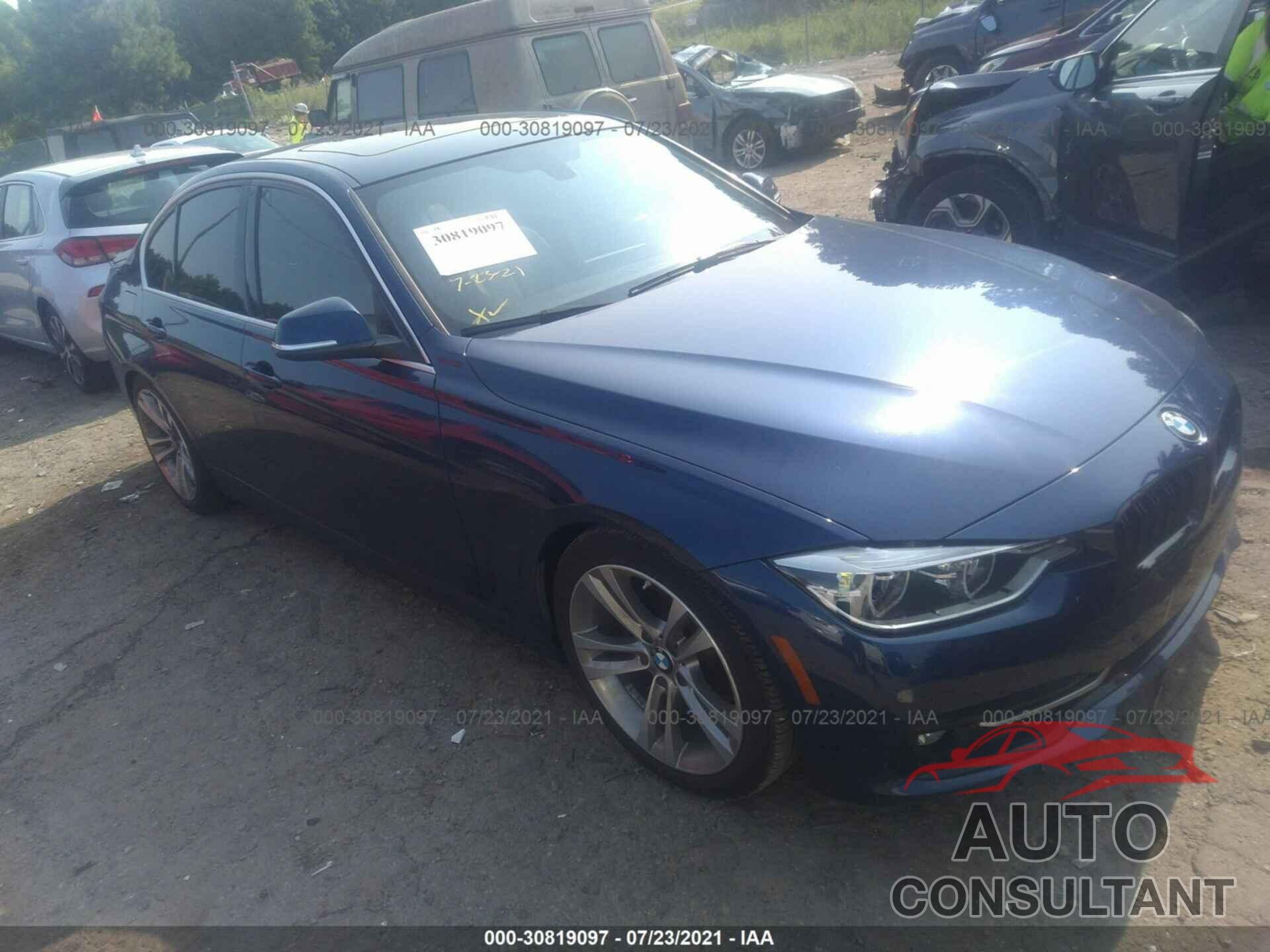 BMW 3 SERIES 2017 - WBA8B9C35HK885445