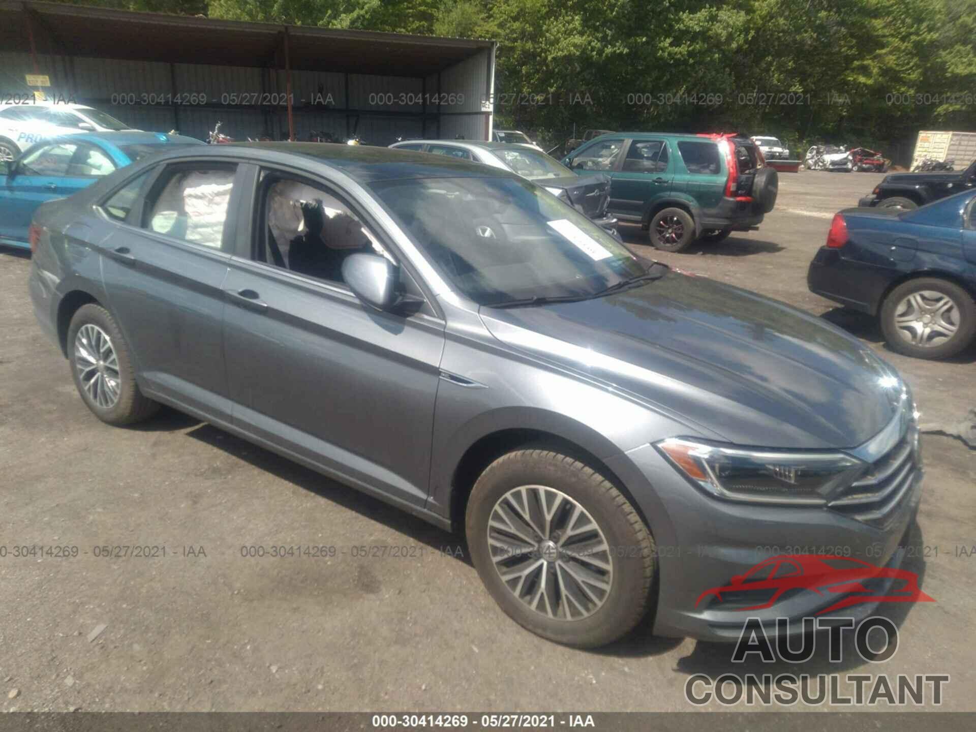 VOLKSWAGEN JETTA 2019 - 3VWE57BU0KM249301