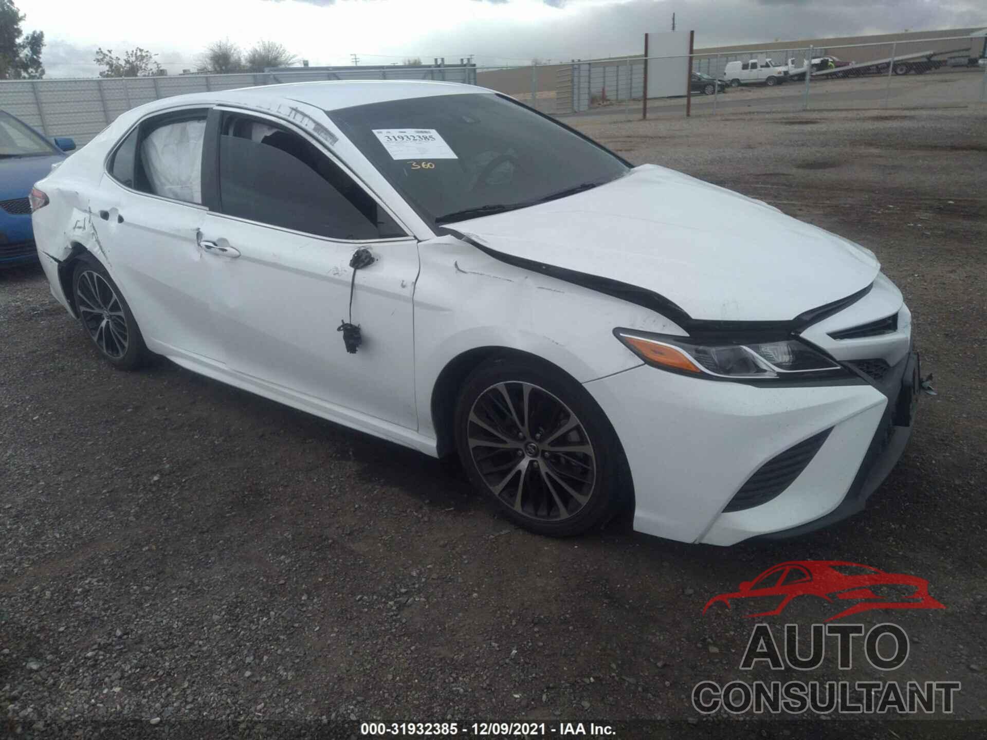 TOYOTA CAMRY 2018 - 4T1B11HK1JU572024