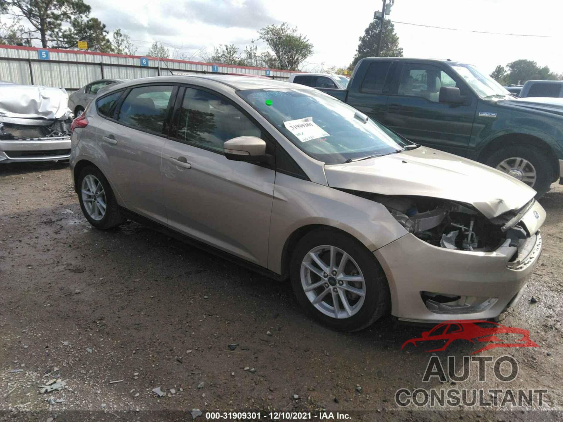 FORD FOCUS 2018 - 1FADP3K2XJL258612