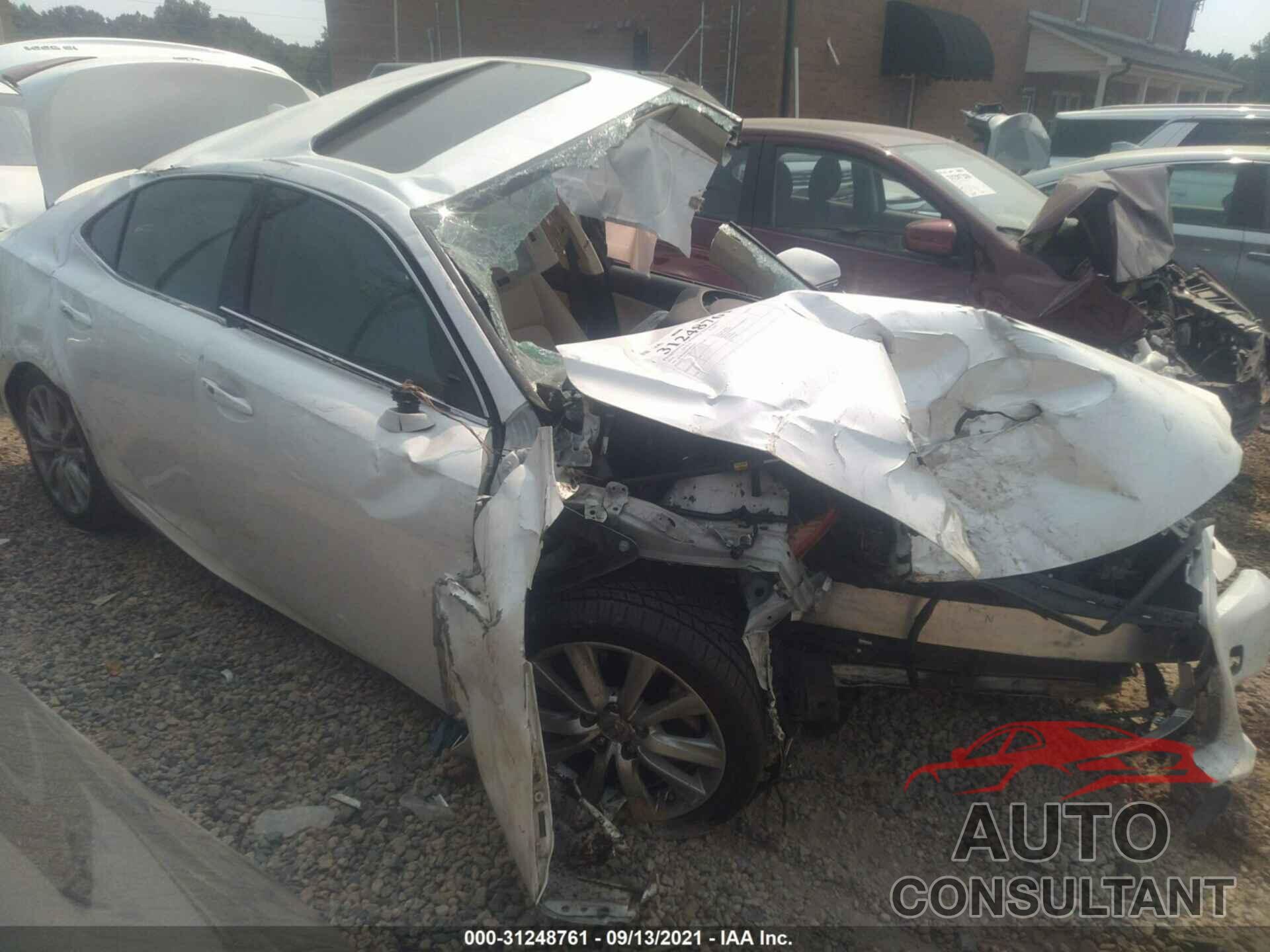 LEXUS IS 200T 2016 - JTHBA1D21G5011303