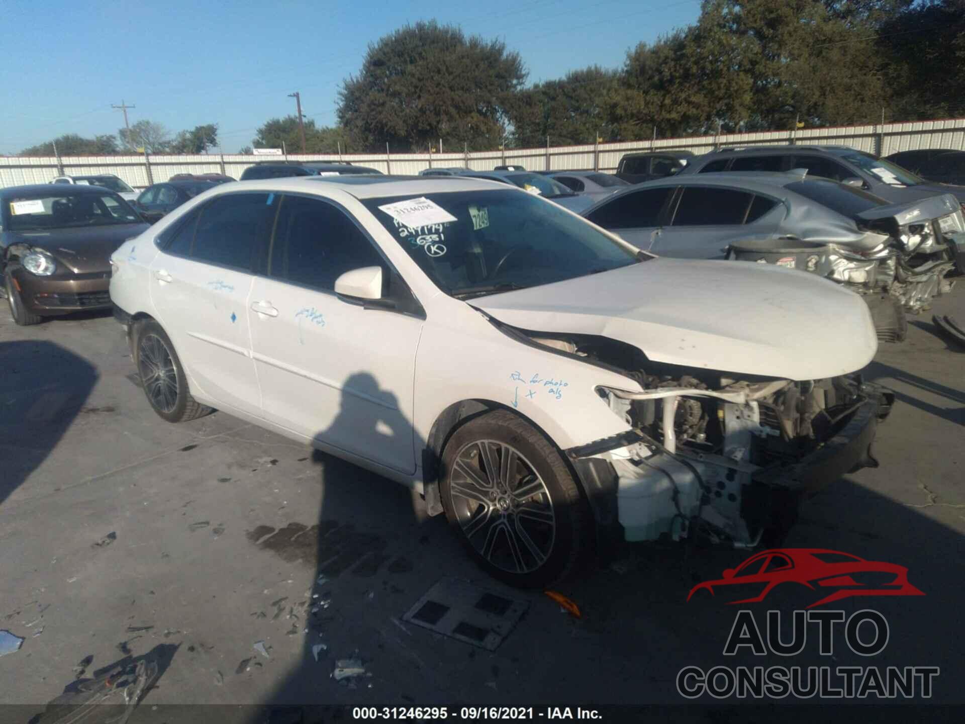 TOYOTA CAMRY 2016 - 4T1BF1FK5GU171931