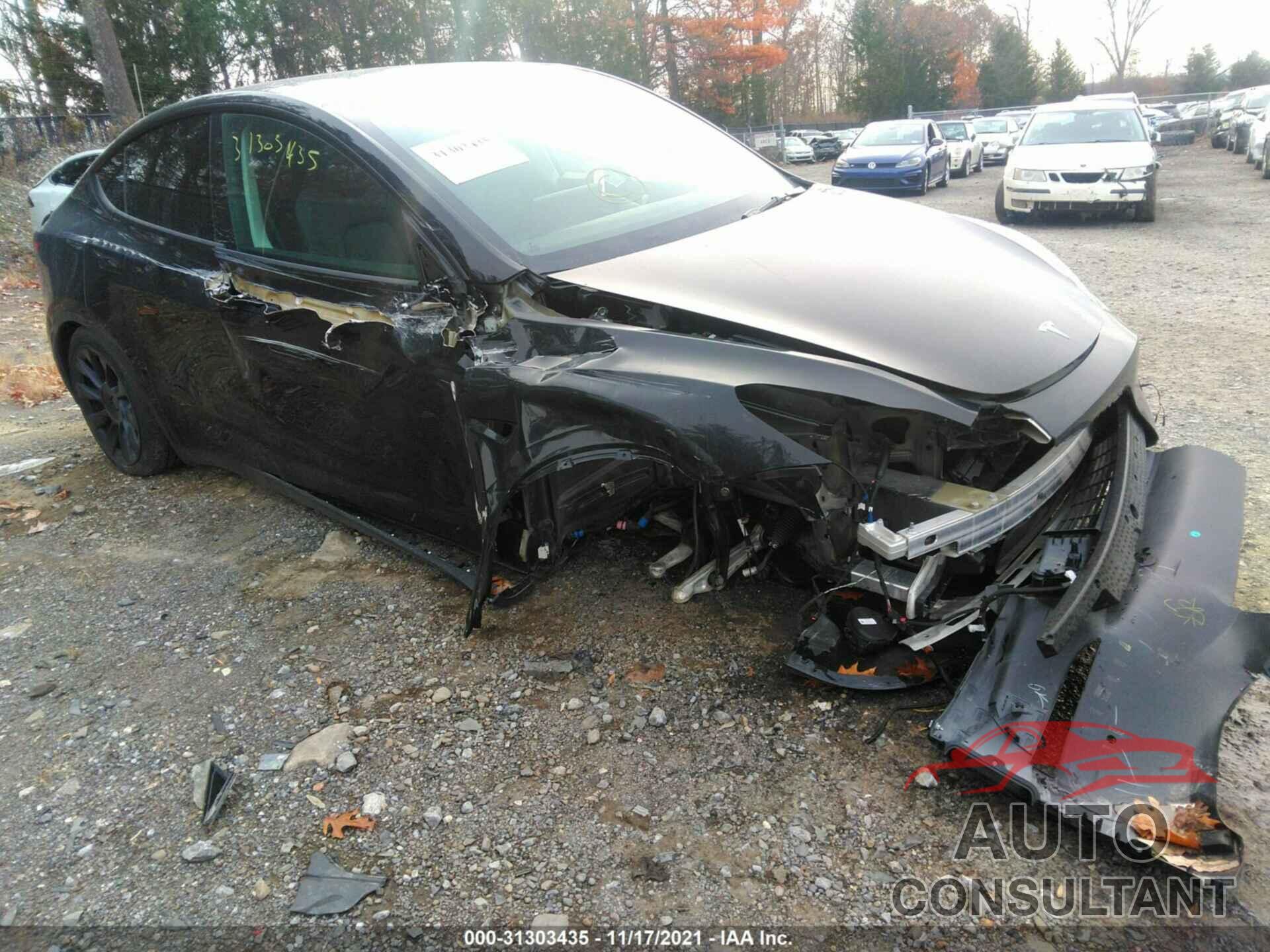 TESLA MODEL Y 2021 - 5YJYGAEE3MF243298