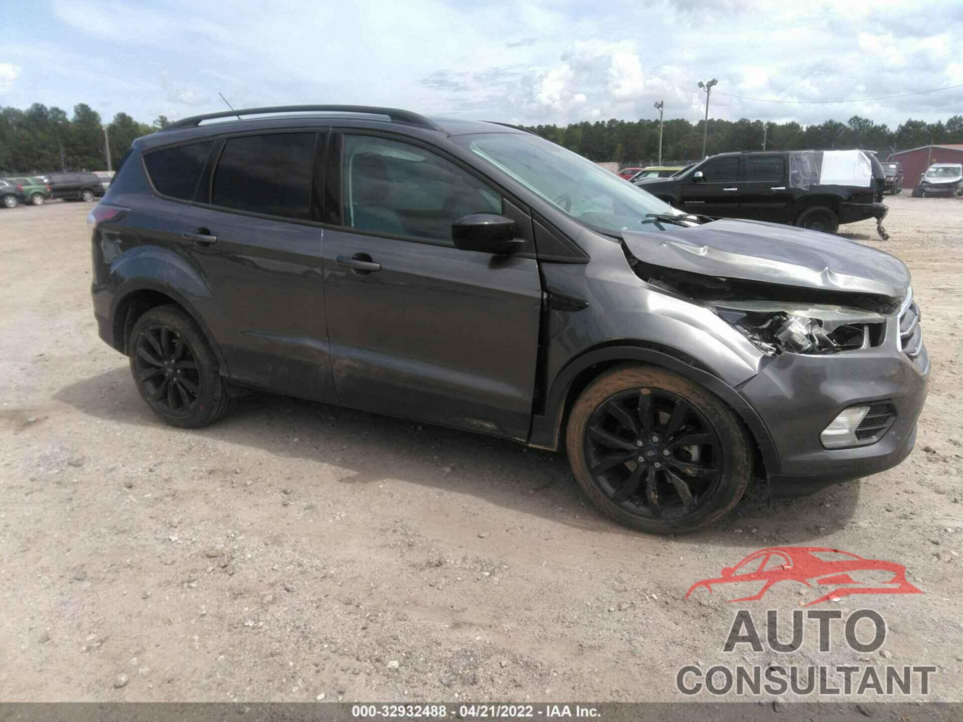 FORD ESCAPE 2017 - 1FMCU0GD6HUA75439