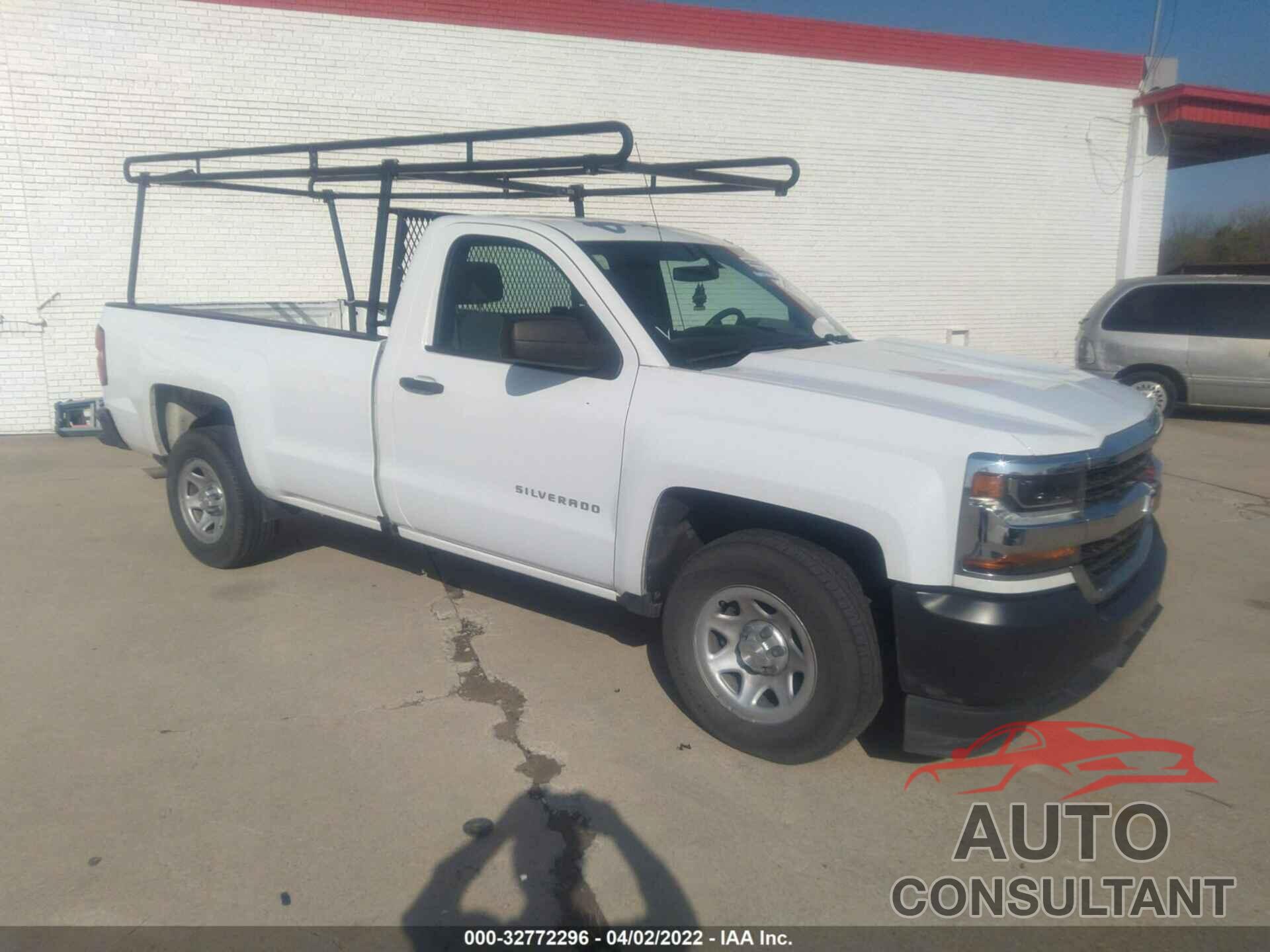 CHEVROLET SILVERADO 1500 2018 - 1GCNCNECXJZ142107