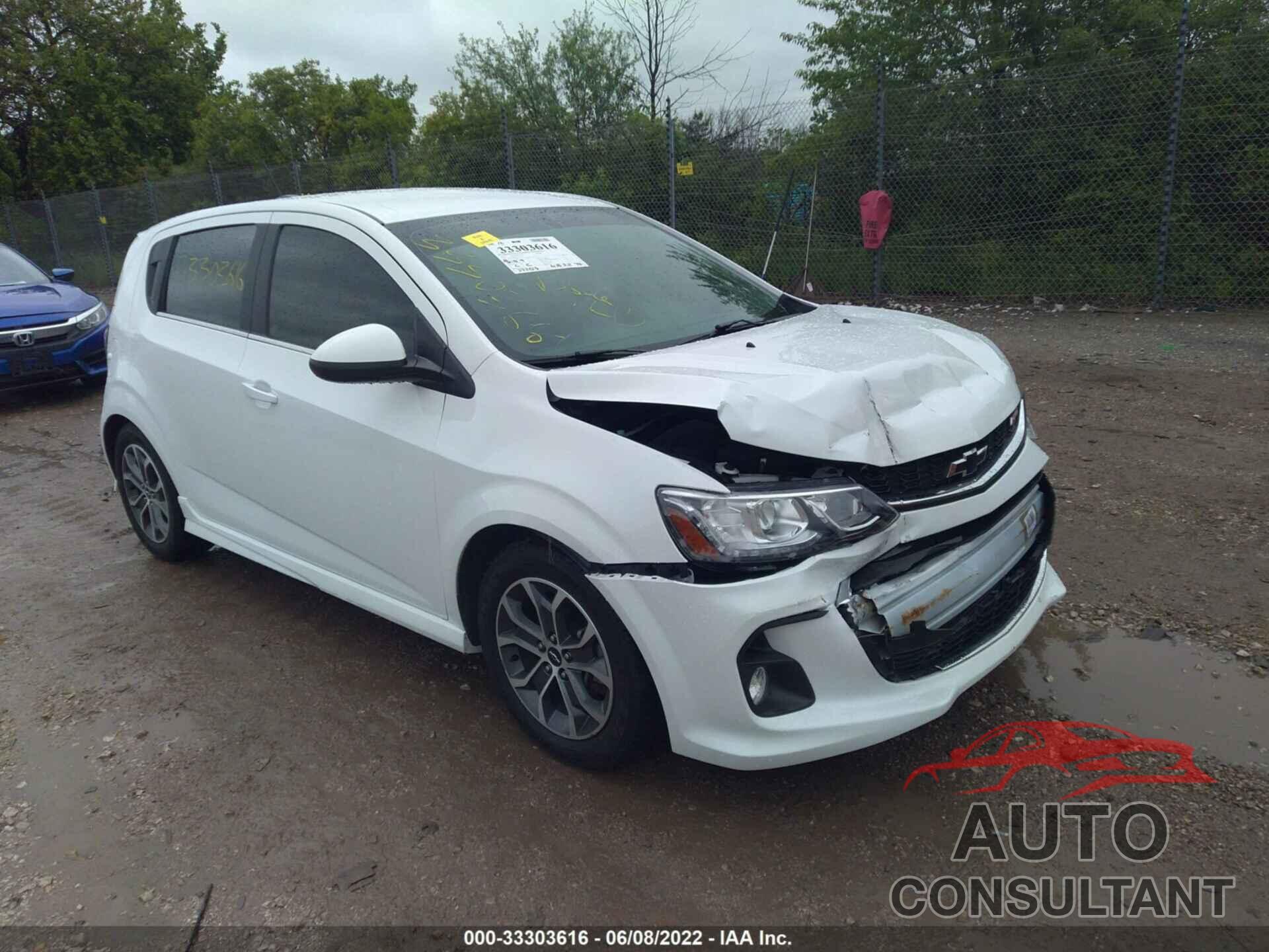 CHEVROLET SONIC 2019 - 1G1JD6SB6K4135630