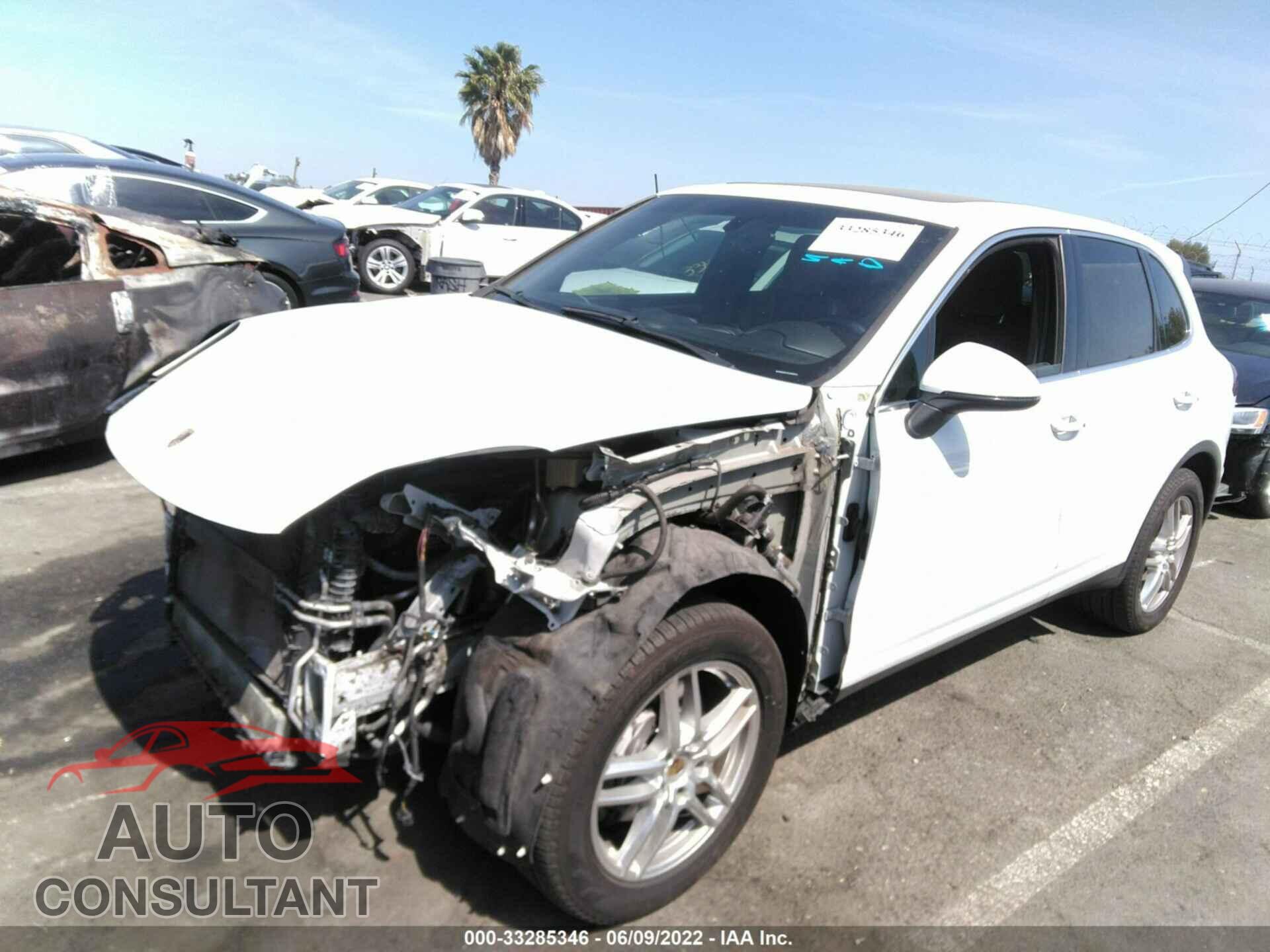 PORSCHE CAYENNE 2016 - WP1AA2A27GLA05474