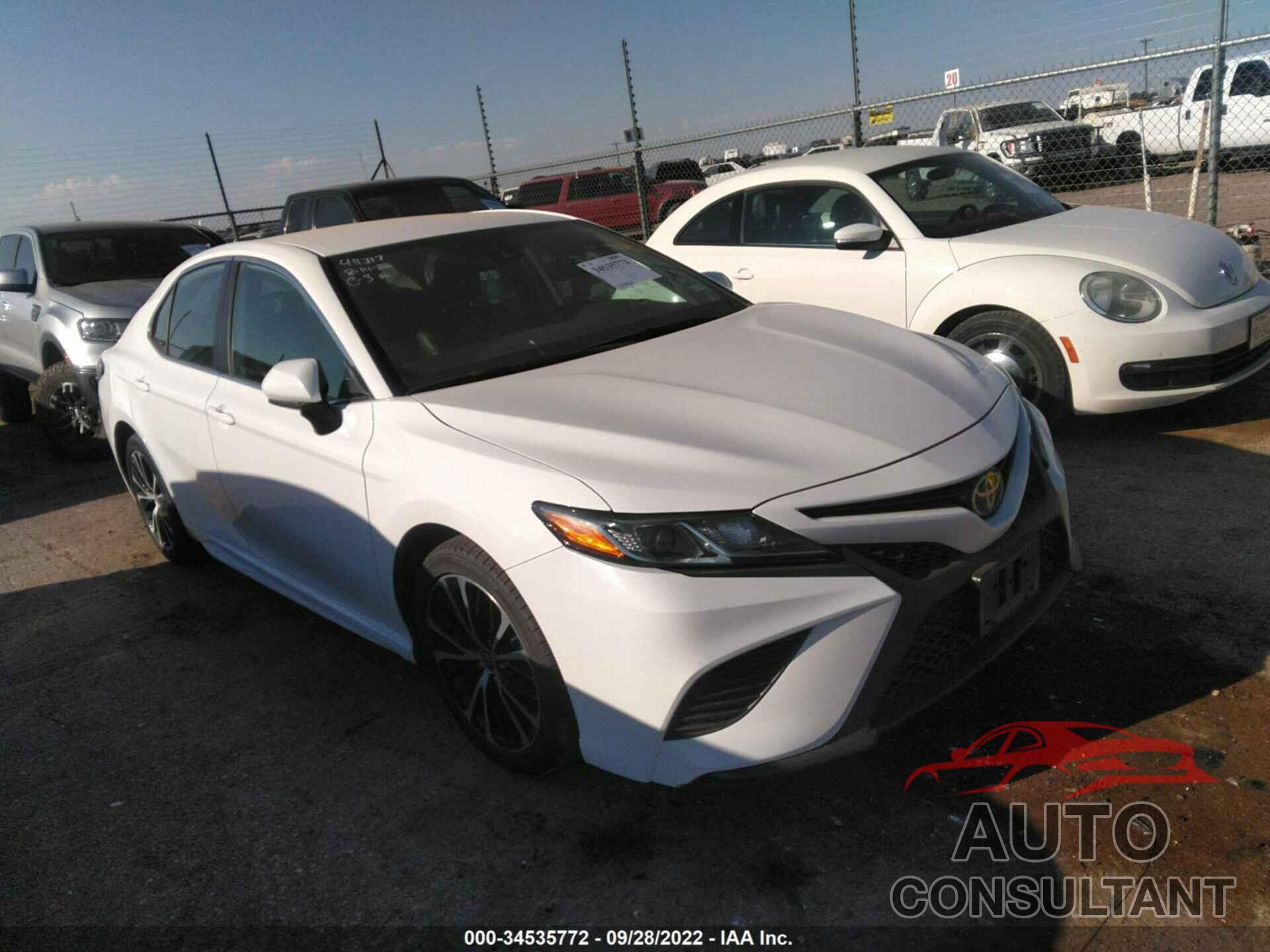 TOYOTA CAMRY 2020 - 4T1G11AK2LU364835