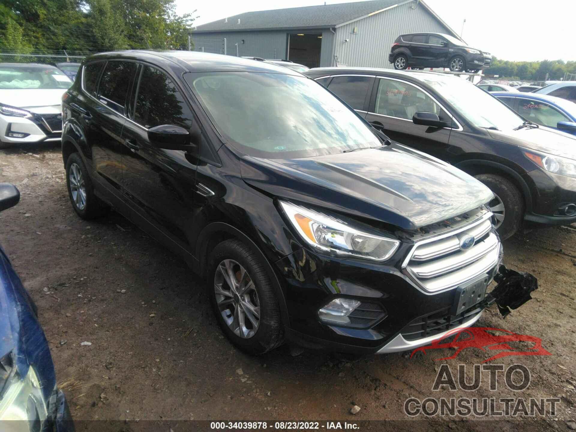 FORD ESCAPE 2017 - 1FMCU0GD6HUB13414