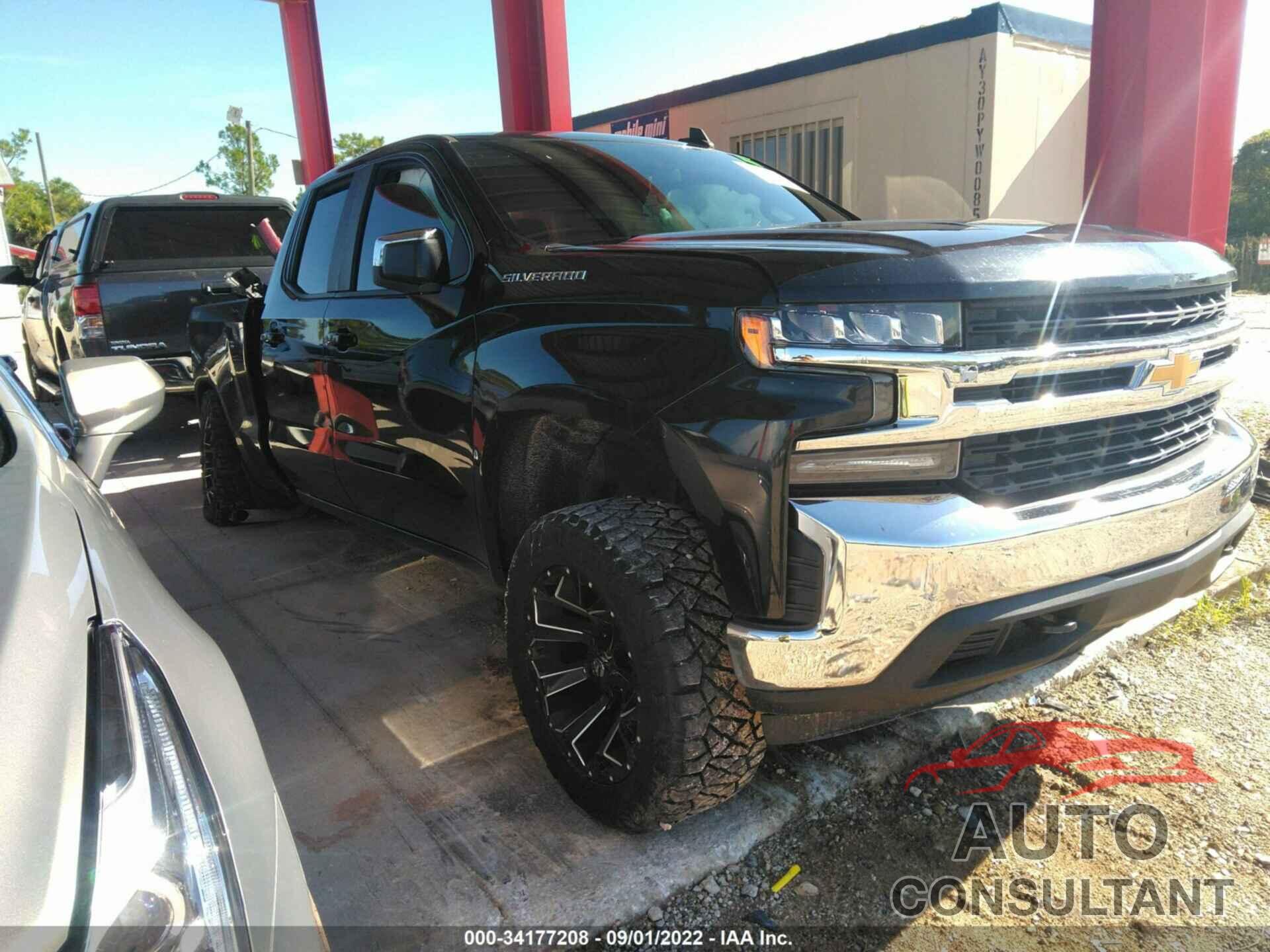 CHEVROLET SILVERADO 1500 2020 - 1GCRYDED3LZ212359