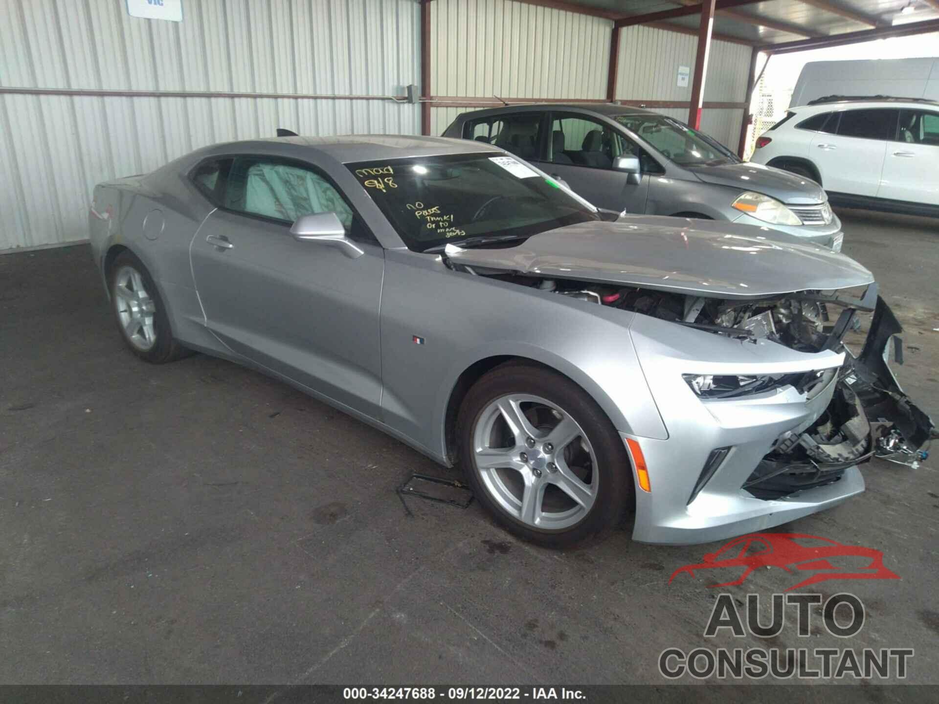 CHEVROLET CAMARO 2018 - 1G1FB1RX4J0186873