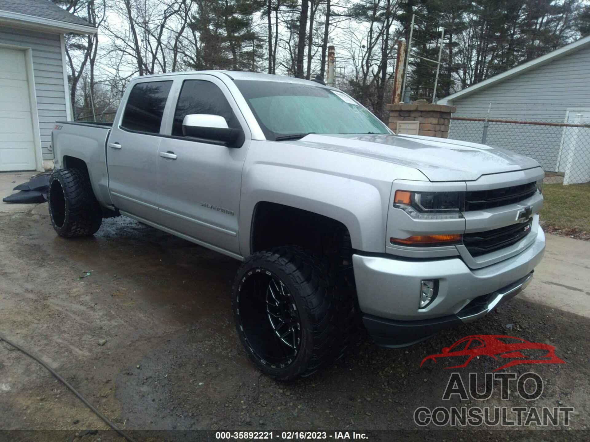 CHEVROLET SILVERADO 1500 2018 - 3GCUKREC8JG297342