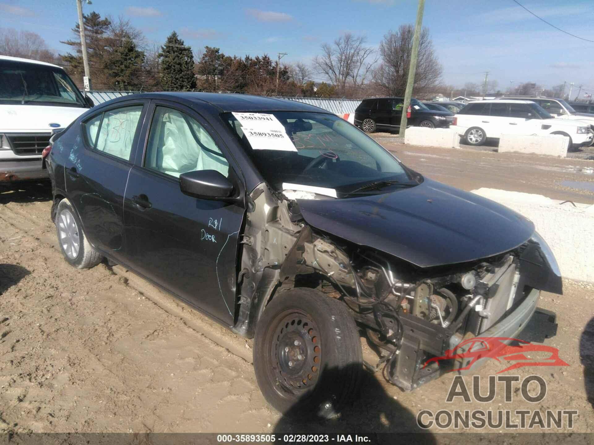 NISSAN VERSA 2017 - 3N1CN7APXHL807159