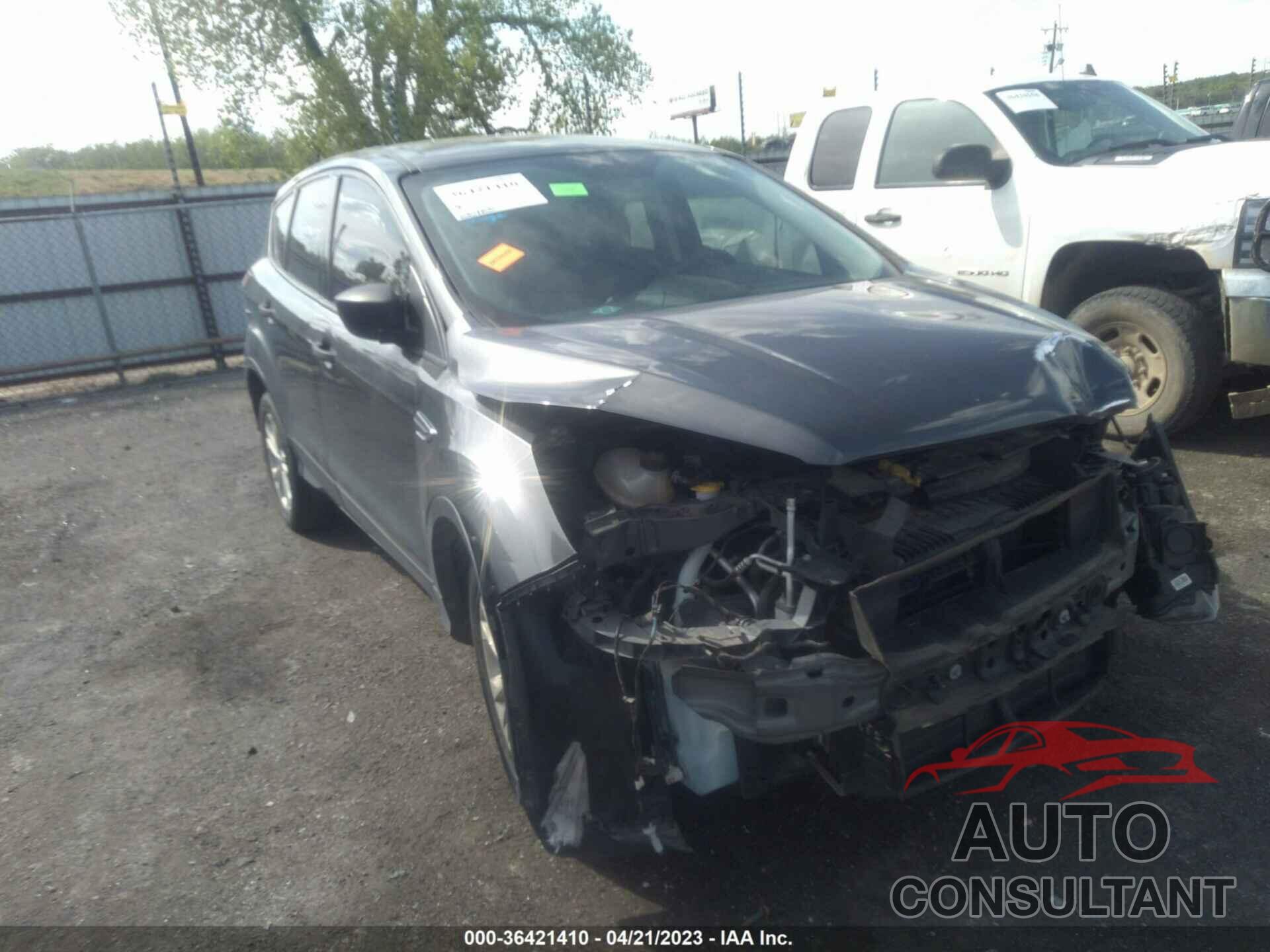 FORD ESCAPE 2018 - 1FMCU0F76JUC34395