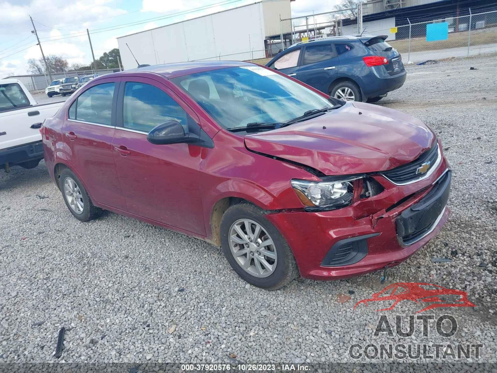 CHEVROLET SONIC 2018 - 1G1JD5SB2J4112208