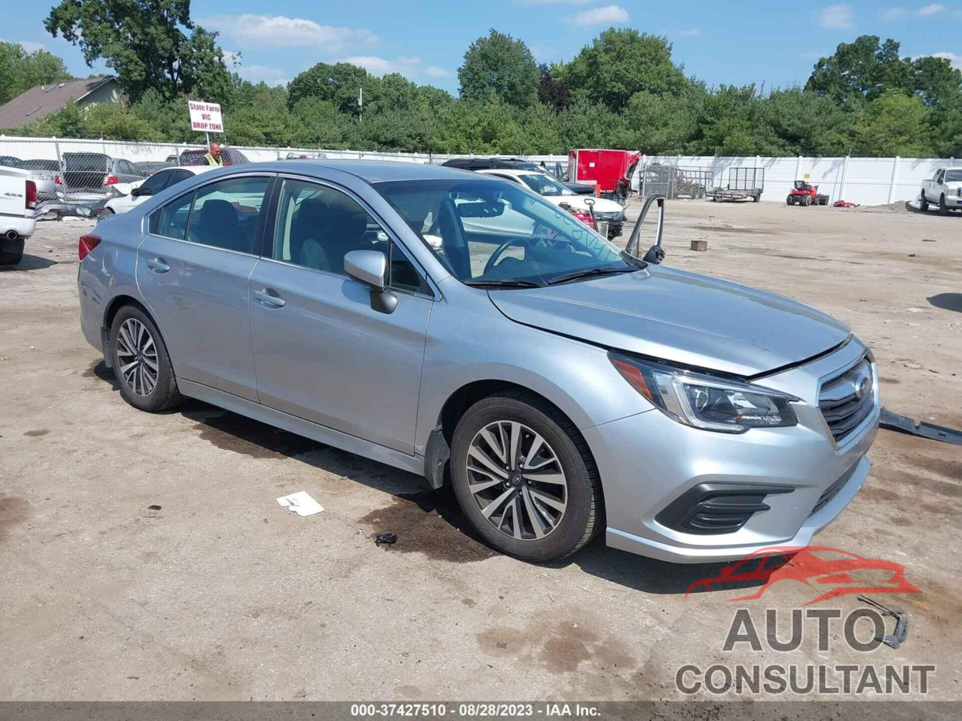 SUBARU LEGACY 2019 - 4S3BNAF69K3040011