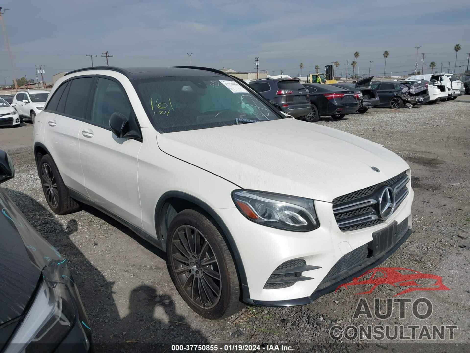 MERCEDES-BENZ GLC 300 2018 - WDC0G4JBXJV027238