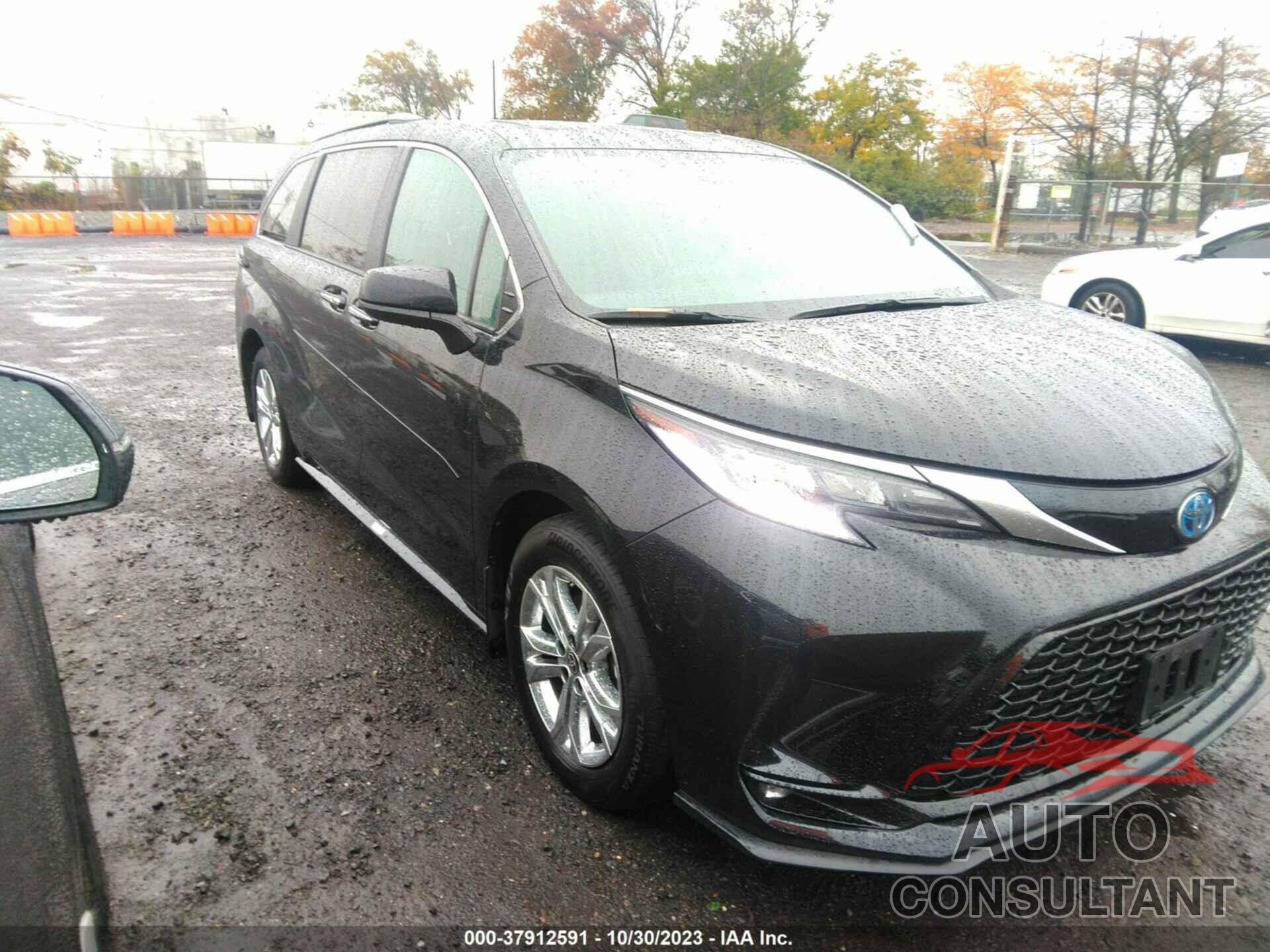 TOYOTA SIENNA 2023 - 5TDXSKFC1PS087467